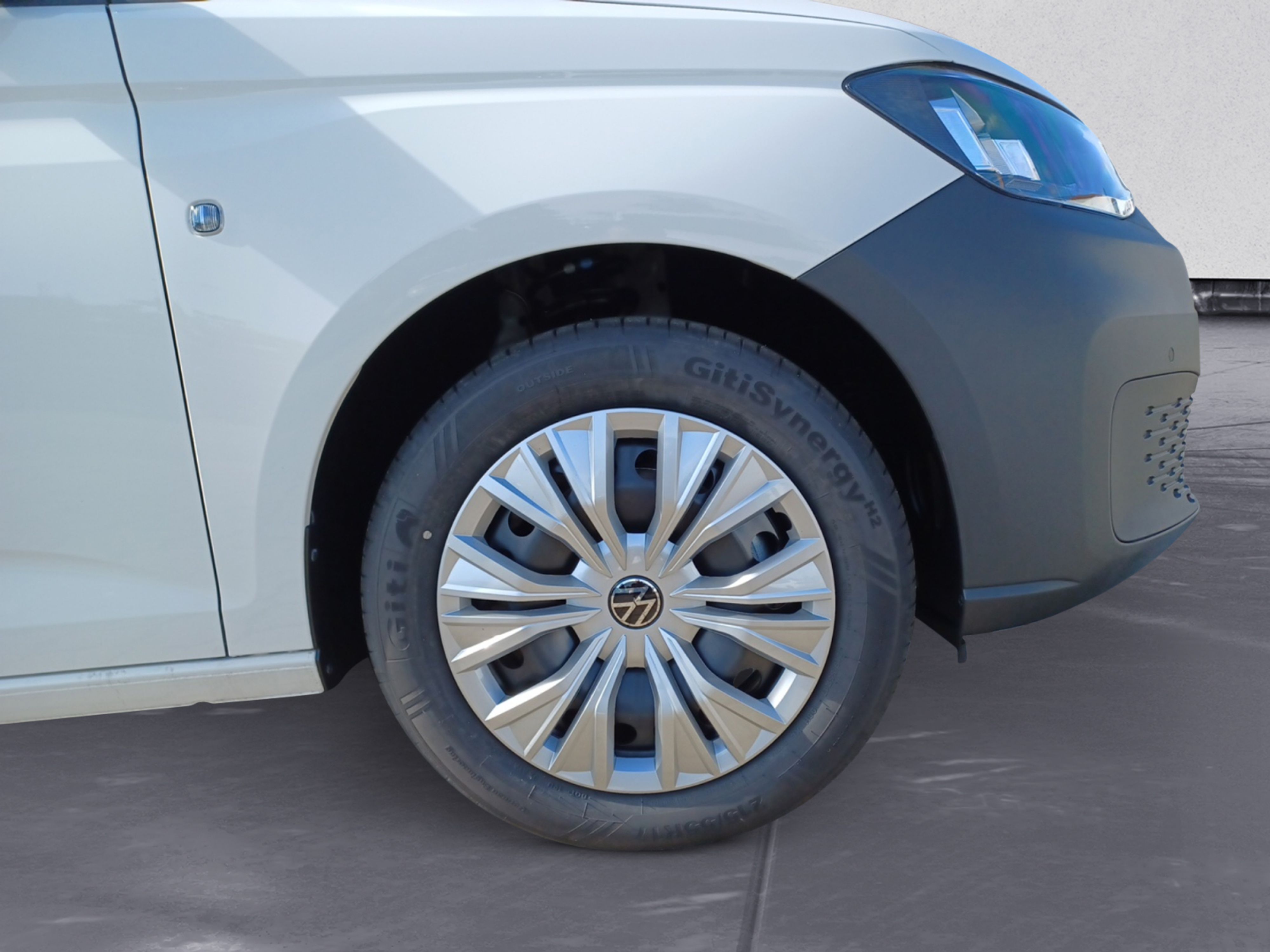 Volkswagen - Caddy Cargo Maxi 2,0 l TDI EU6 SCR 4MOTION 4MOTION 6-Gang Radst. 2970 mm