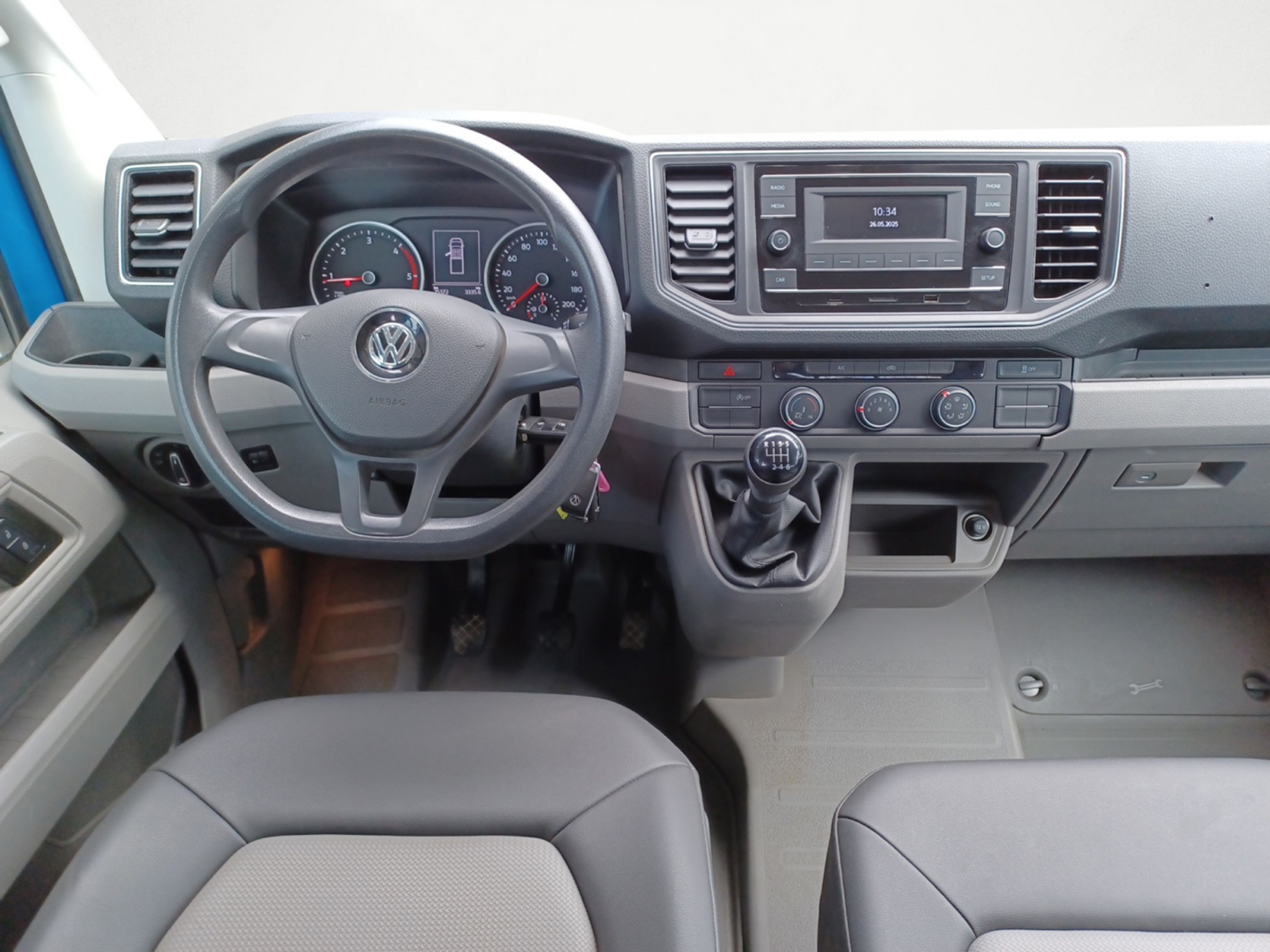 Volkswagen - Crafter 35 DoKa MR 2.0 TDI