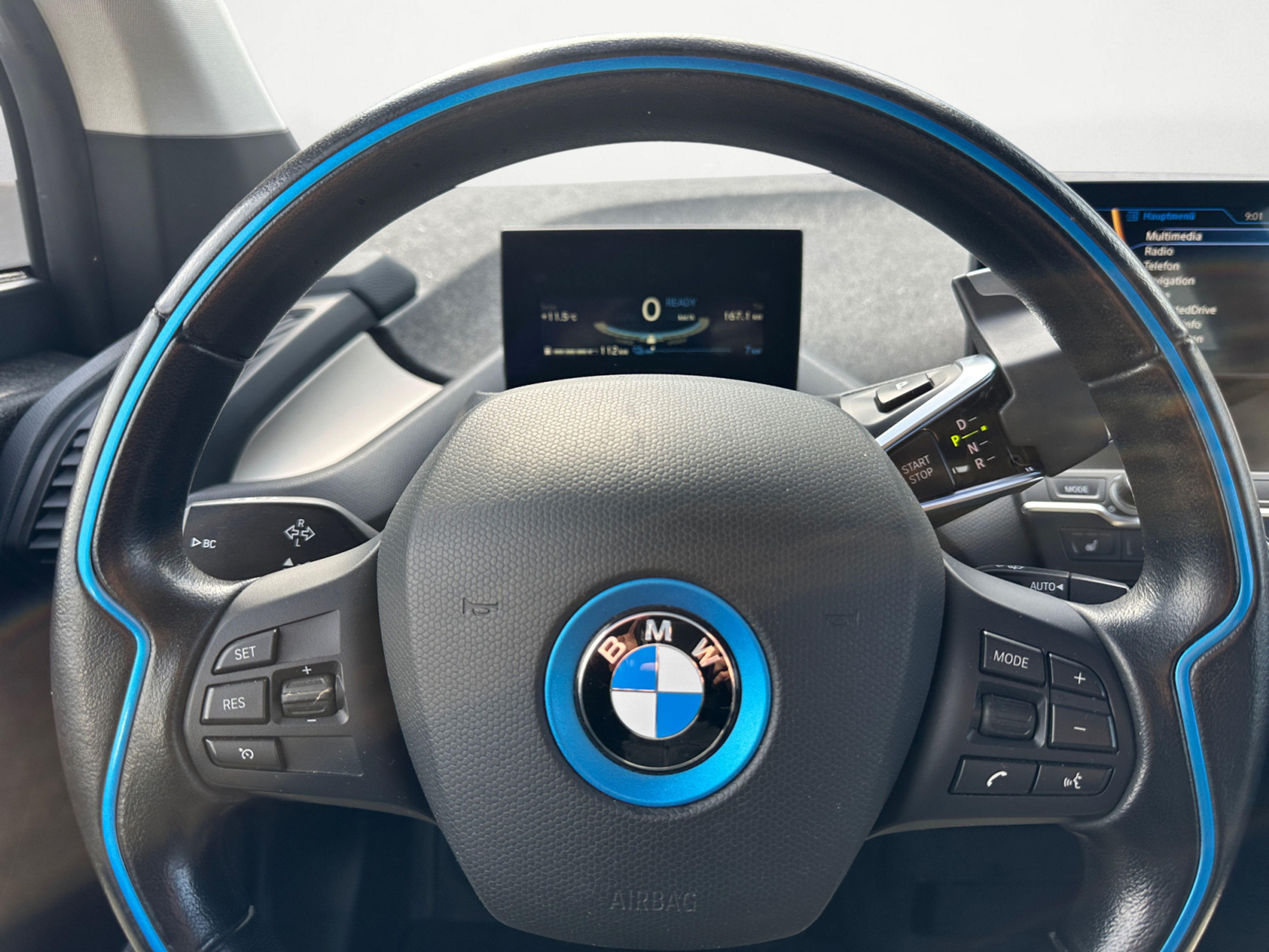 BMW - i3