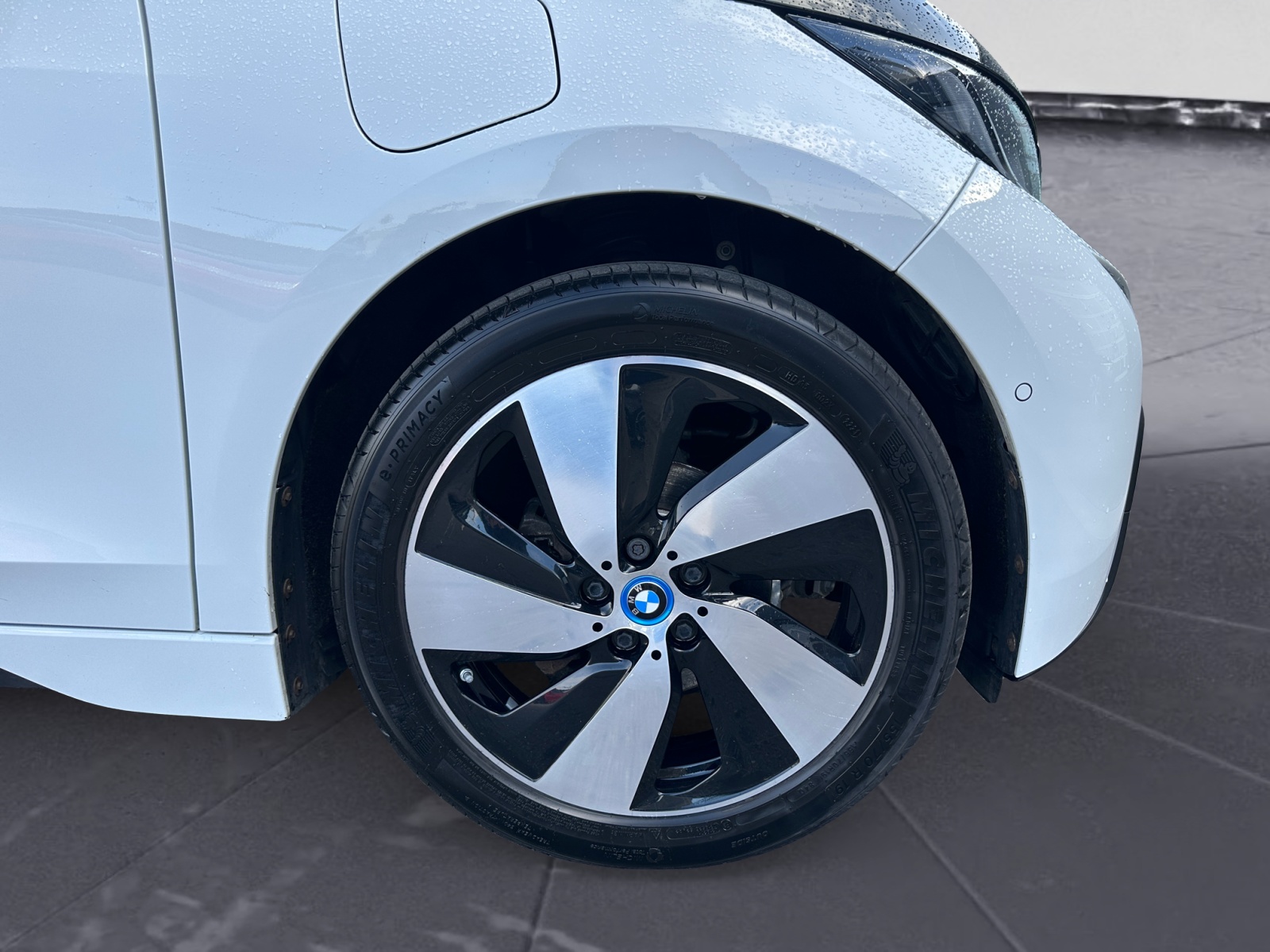 BMW - i3