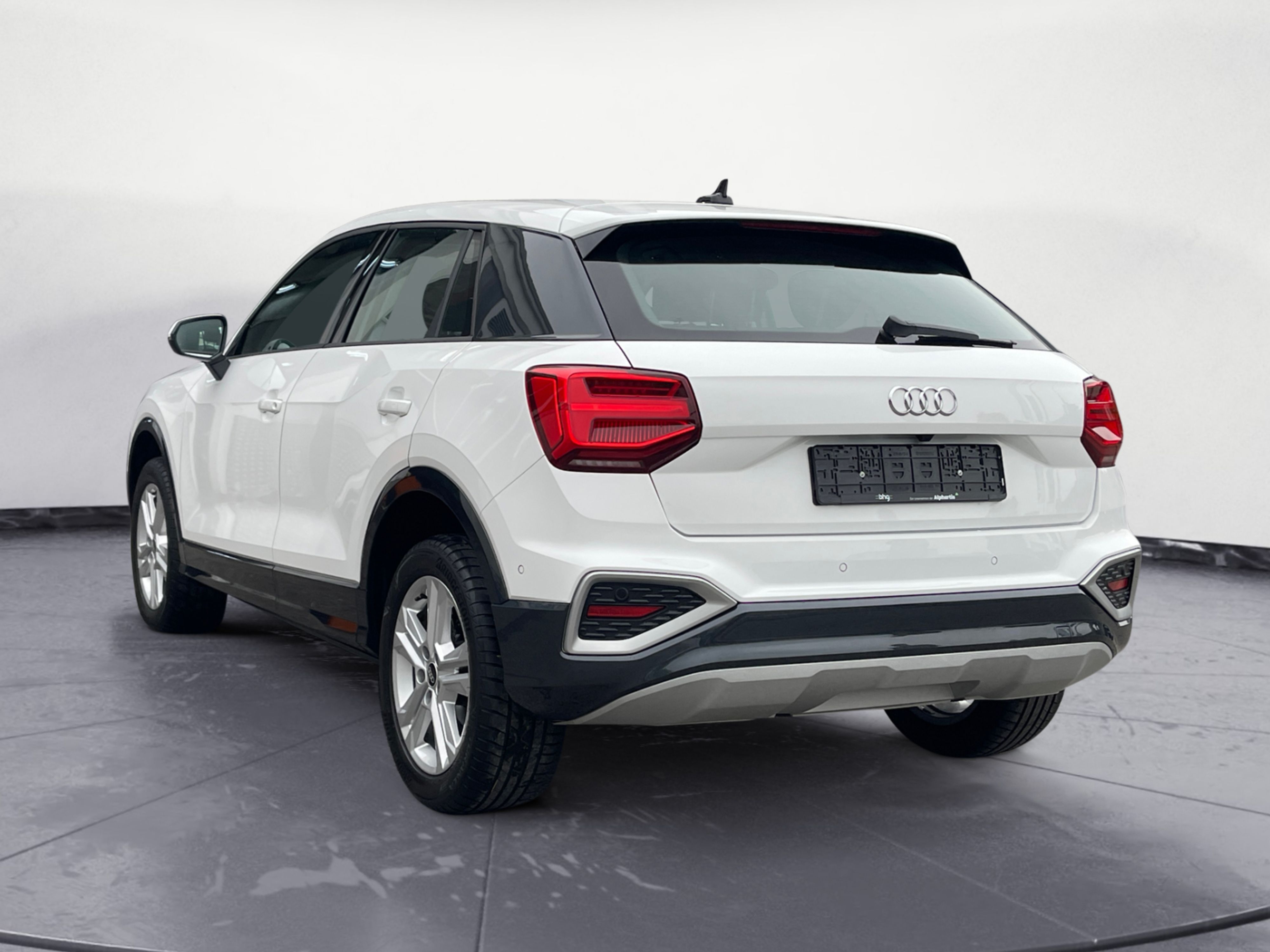 Audi - Q2