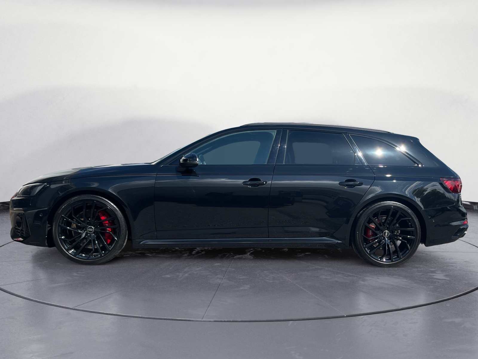 Audi - RS4 Avant