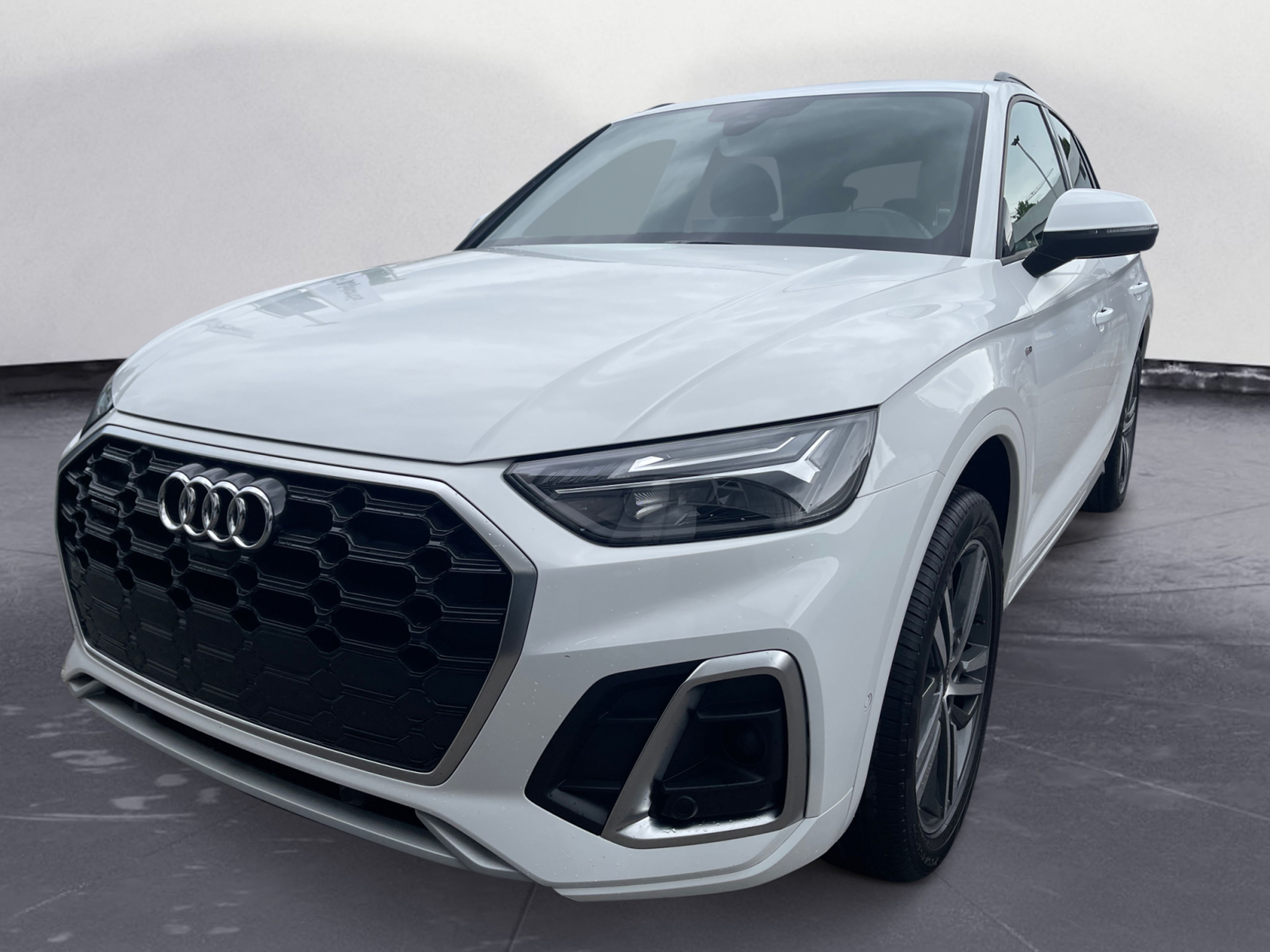 Audi - Q5 40 TDI quattro S tronic S line