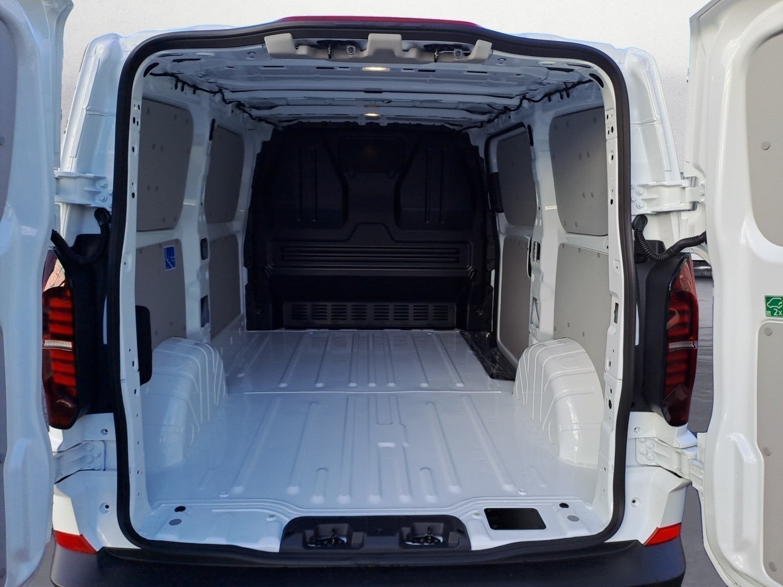 Volkswagen - Transporter Kasten 2,0 l TDI 6-Gan g Radst. 3100 mm