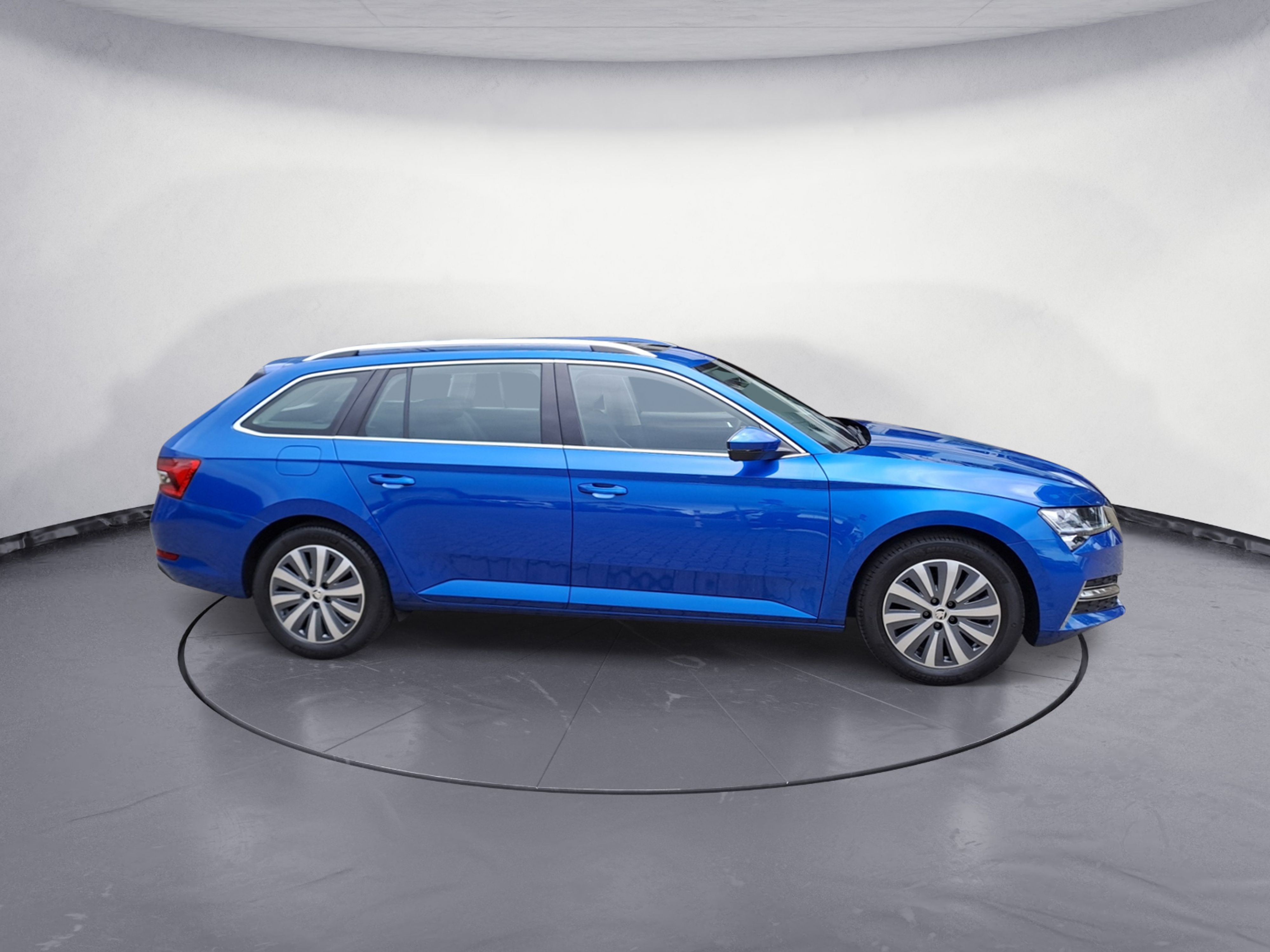 Skoda - Superb Combi 1.4 TSI iV Style DSG
