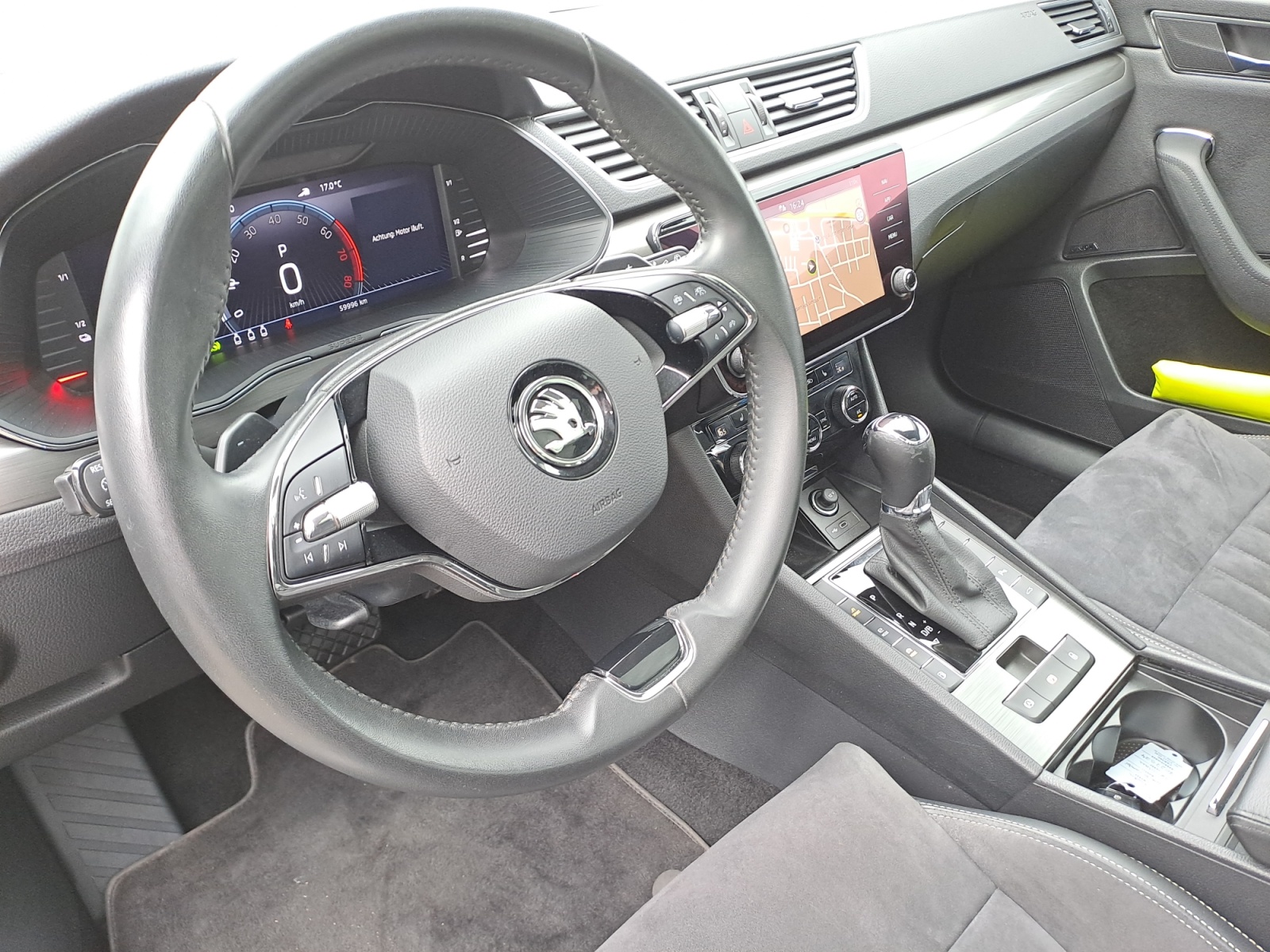 Skoda - Superb Combi 1.4 TSI iV Style DSG