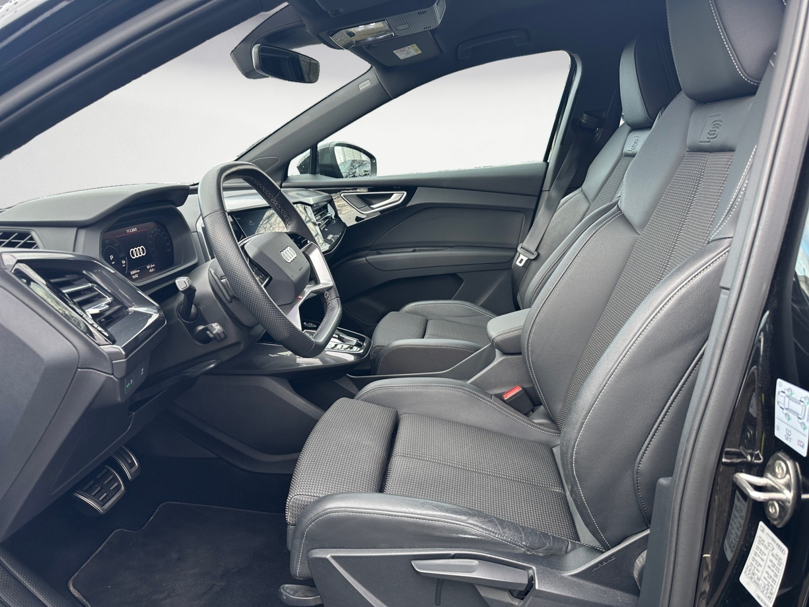 Audi - Q4 40 e-tron