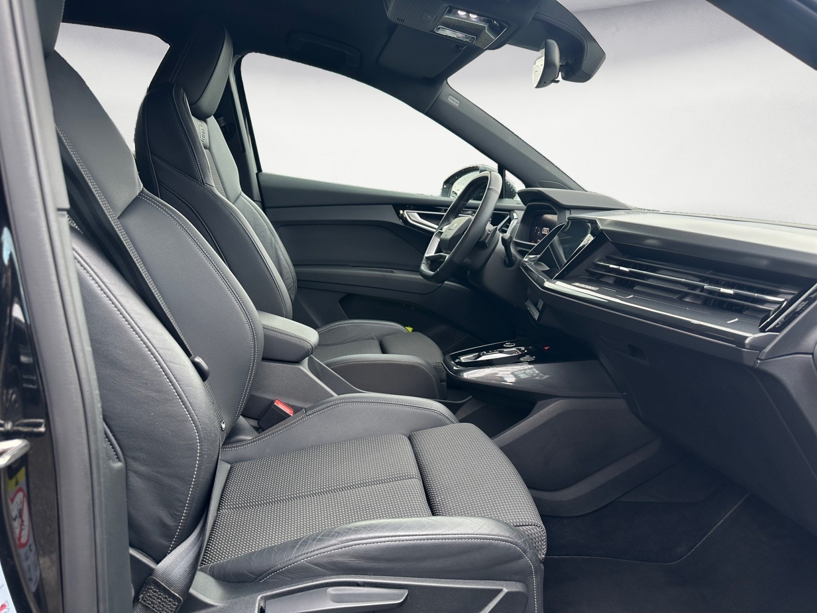 Audi - Q4 40 e-tron