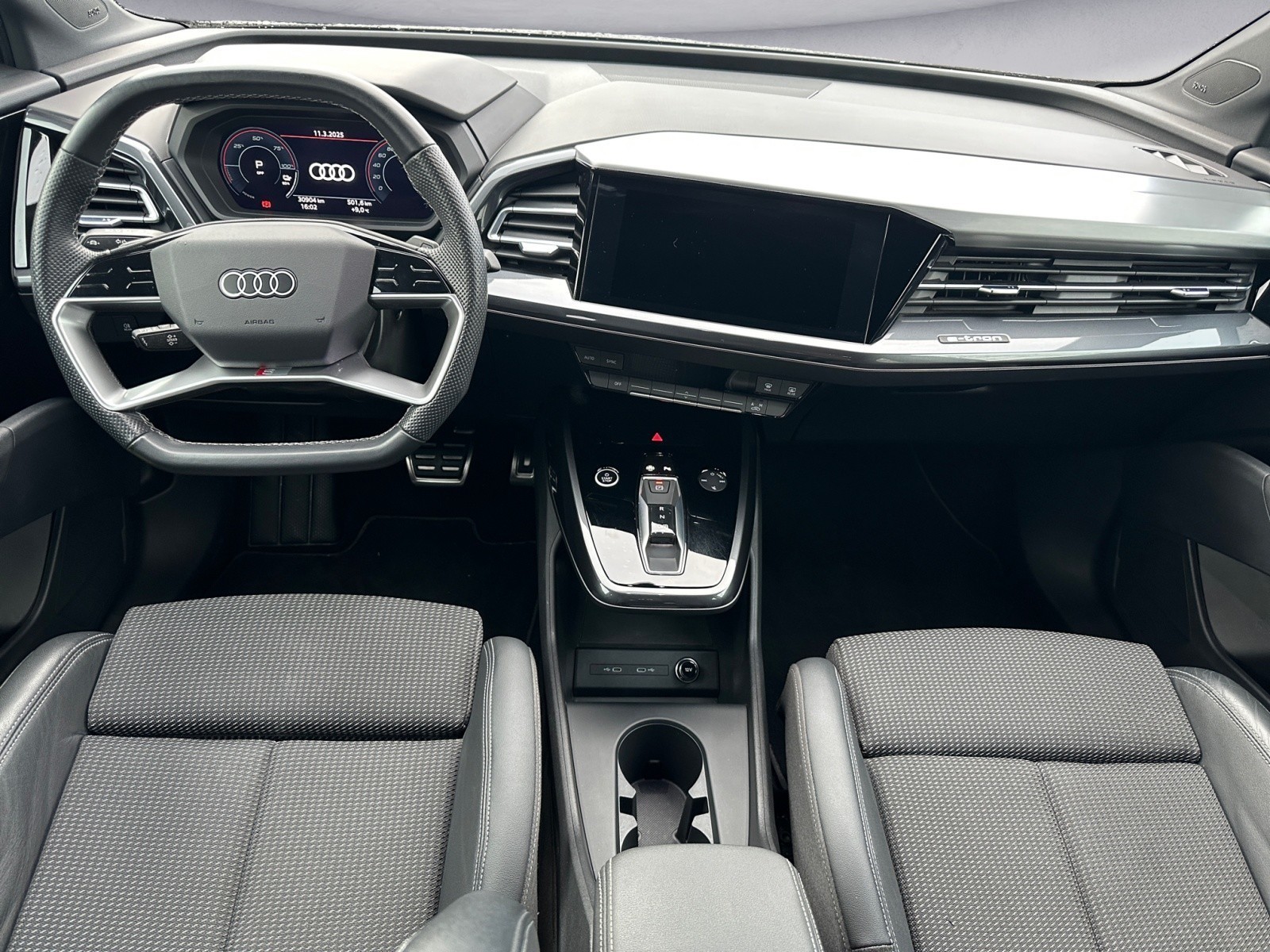 Audi - Q4 40 e-tron