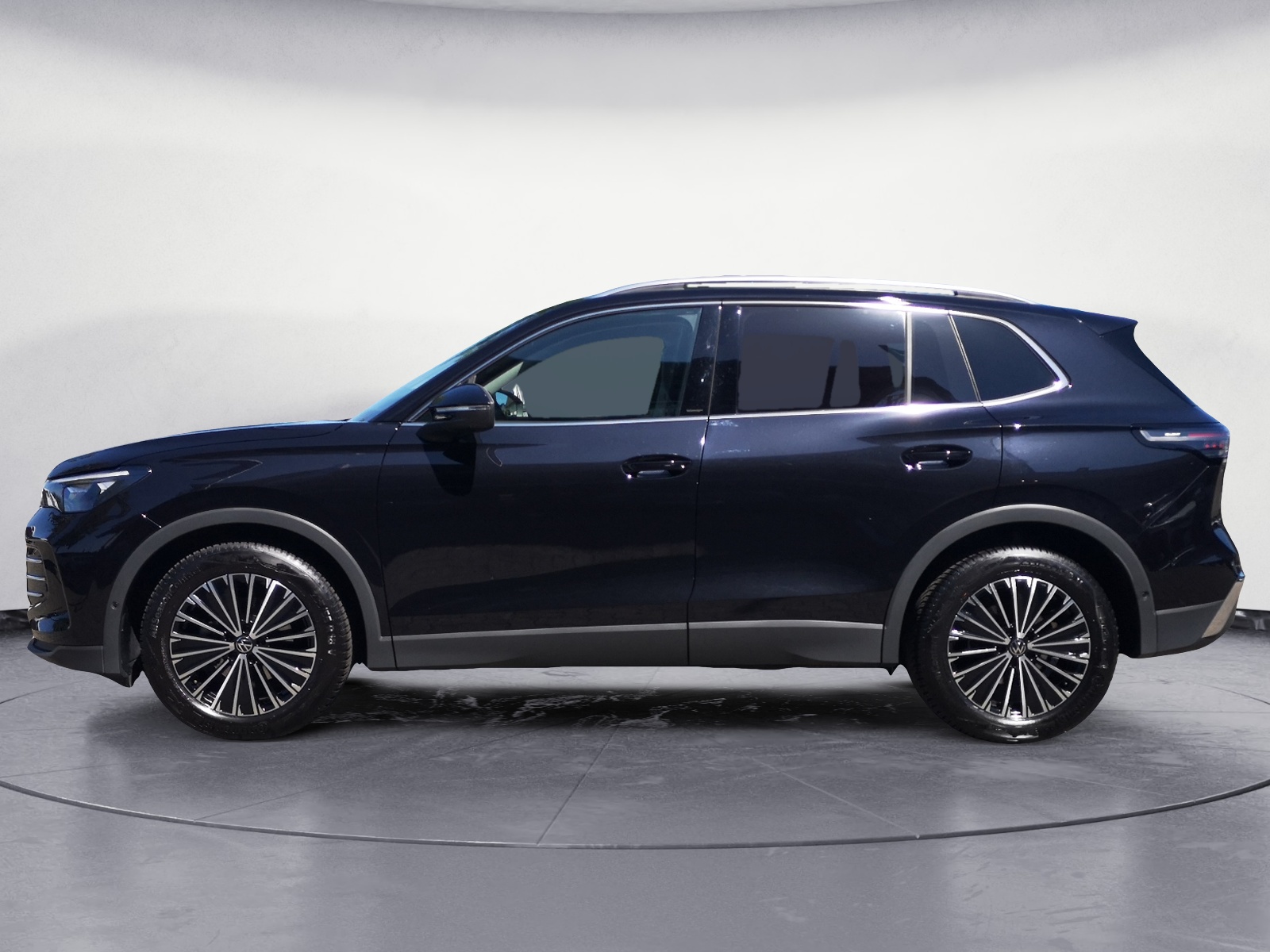 Volkswagen - Tiguan 1.5 eTSI Elegance DSG