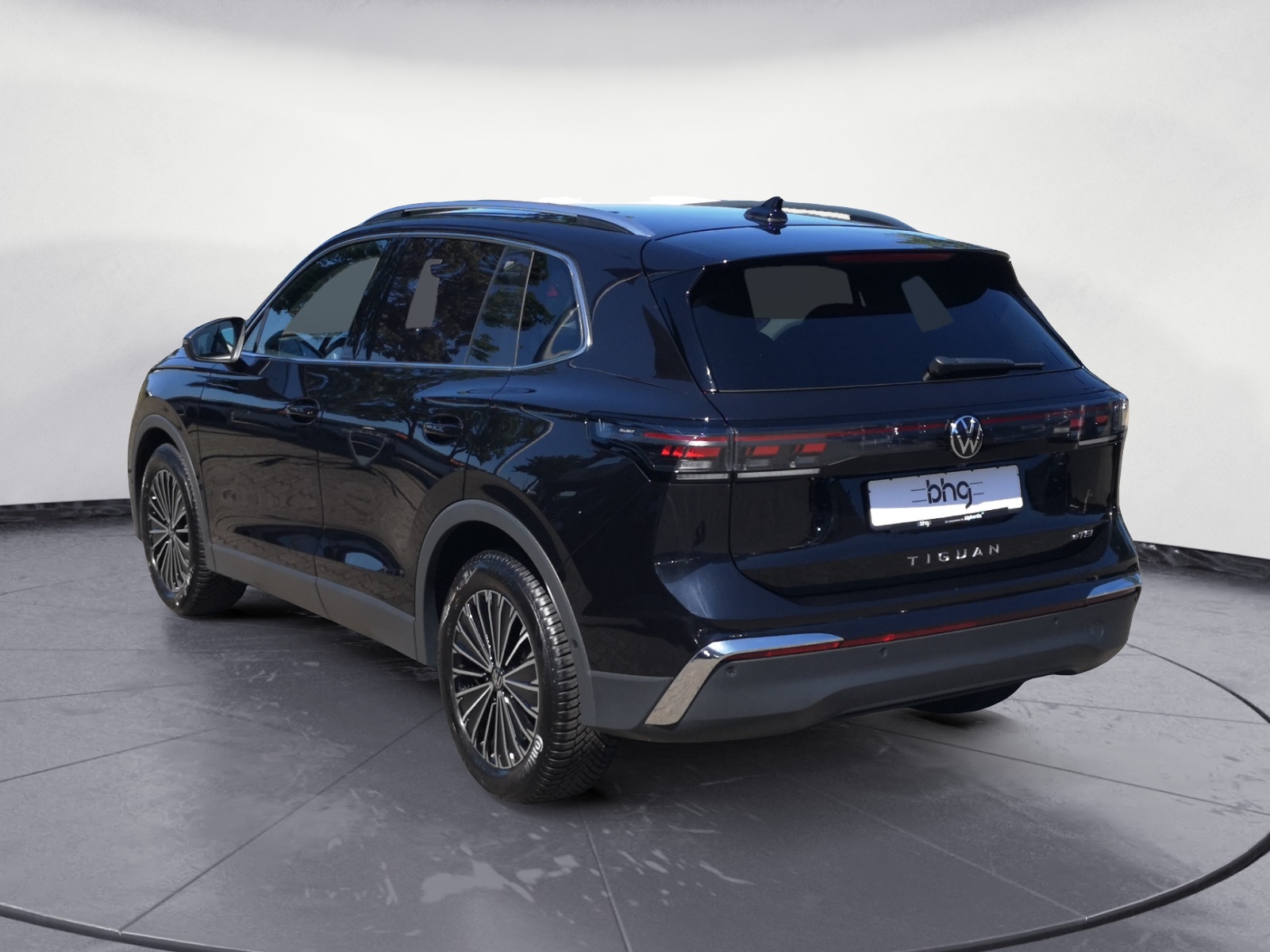 Volkswagen - Tiguan 1.5 eTSI Elegance DSG