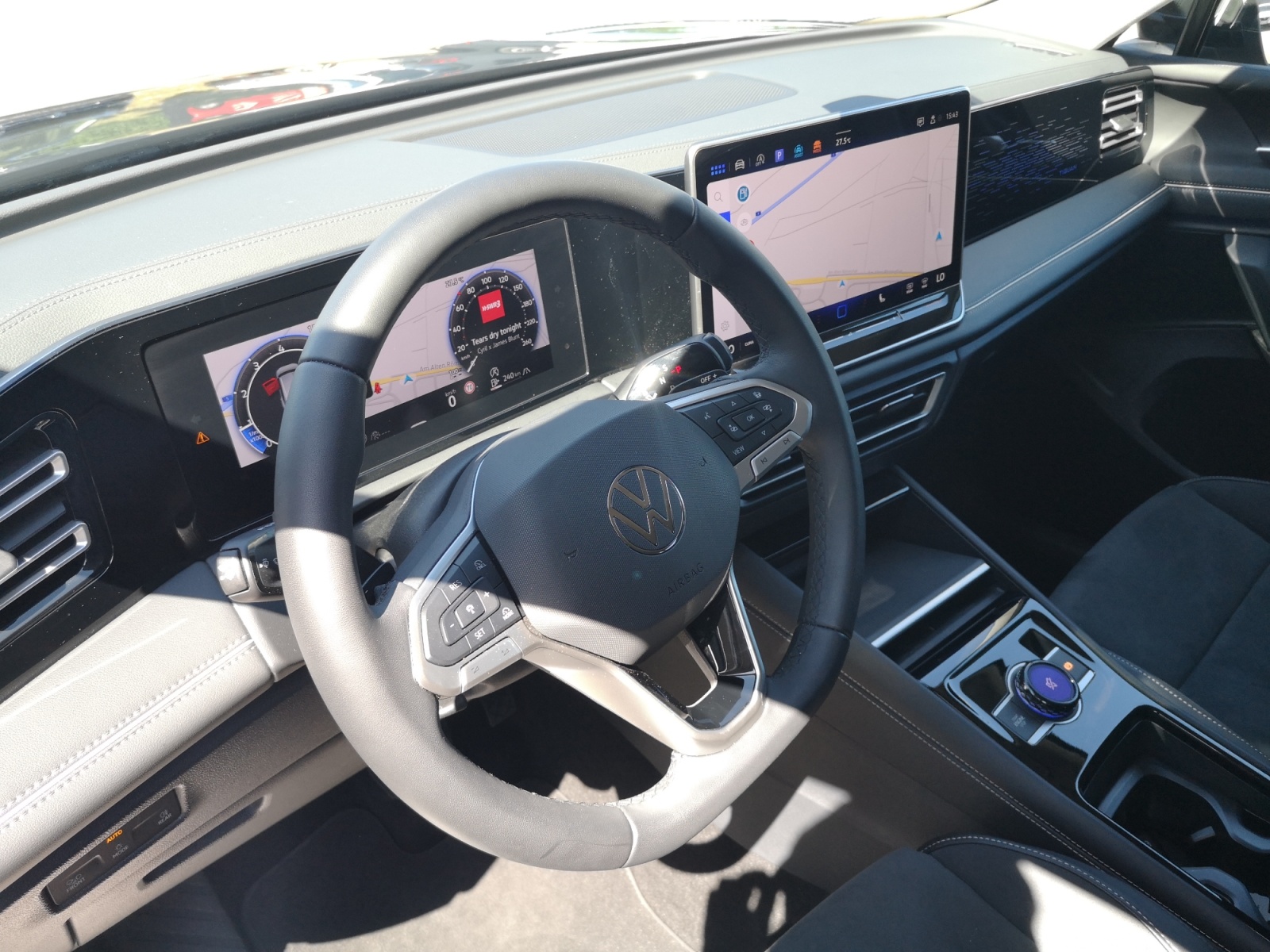 Volkswagen - Tiguan 1.5 eTSI Elegance DSG