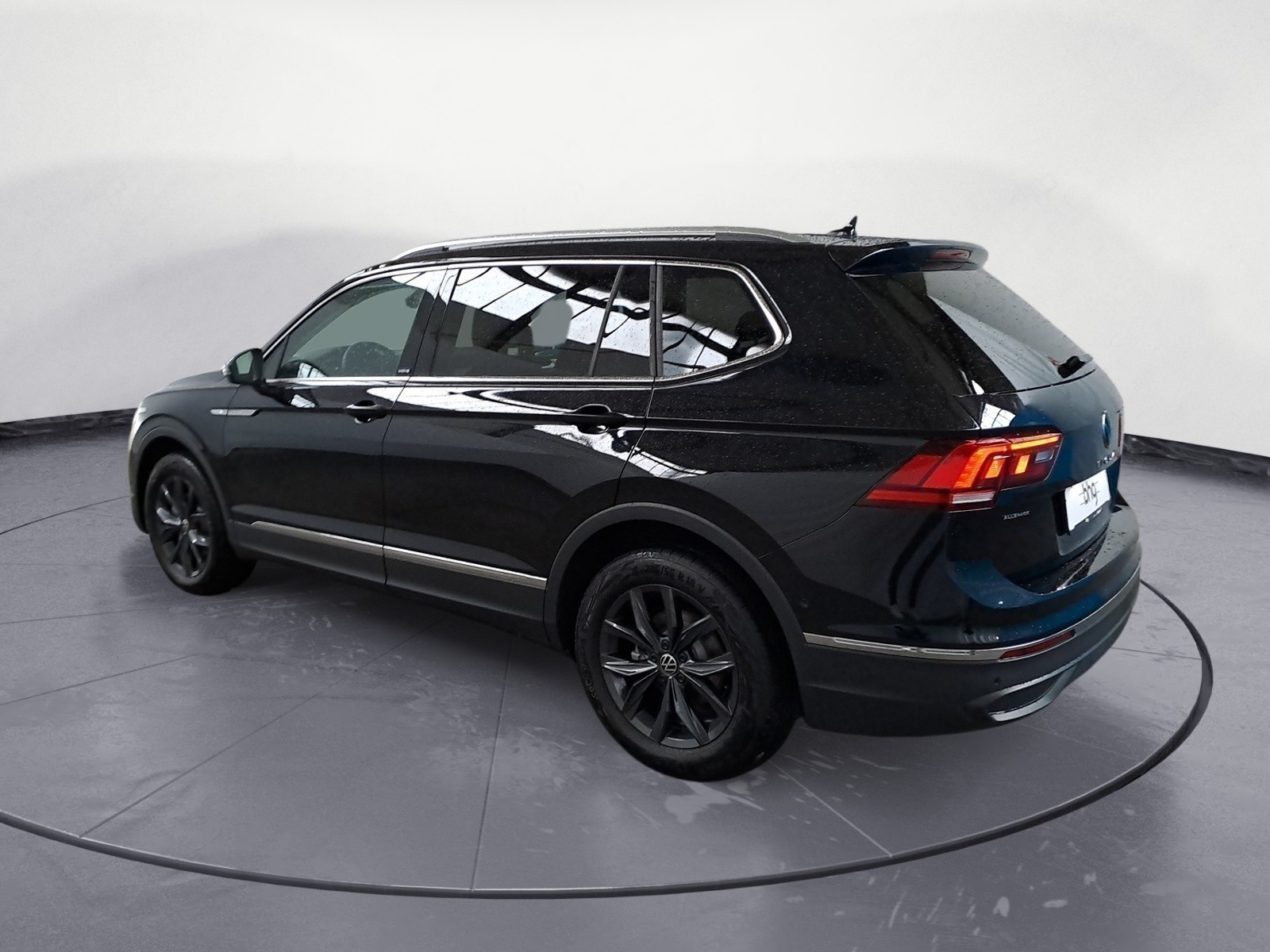 Volkswagen - Tiguan Allspace Life 2,0 l TDI SCR 110 k