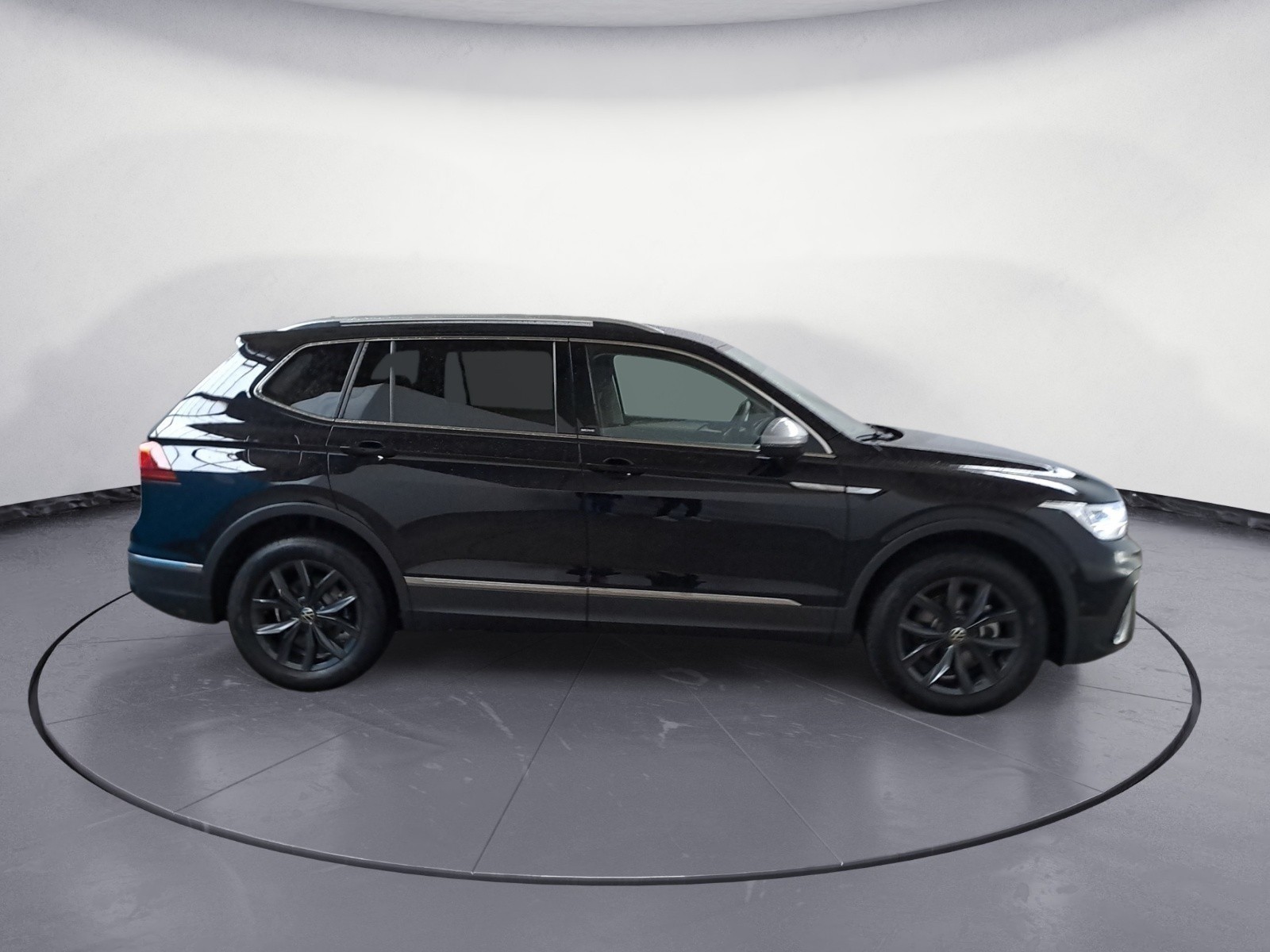Volkswagen - Tiguan Allspace Life 2,0 l TDI SCR 110 k