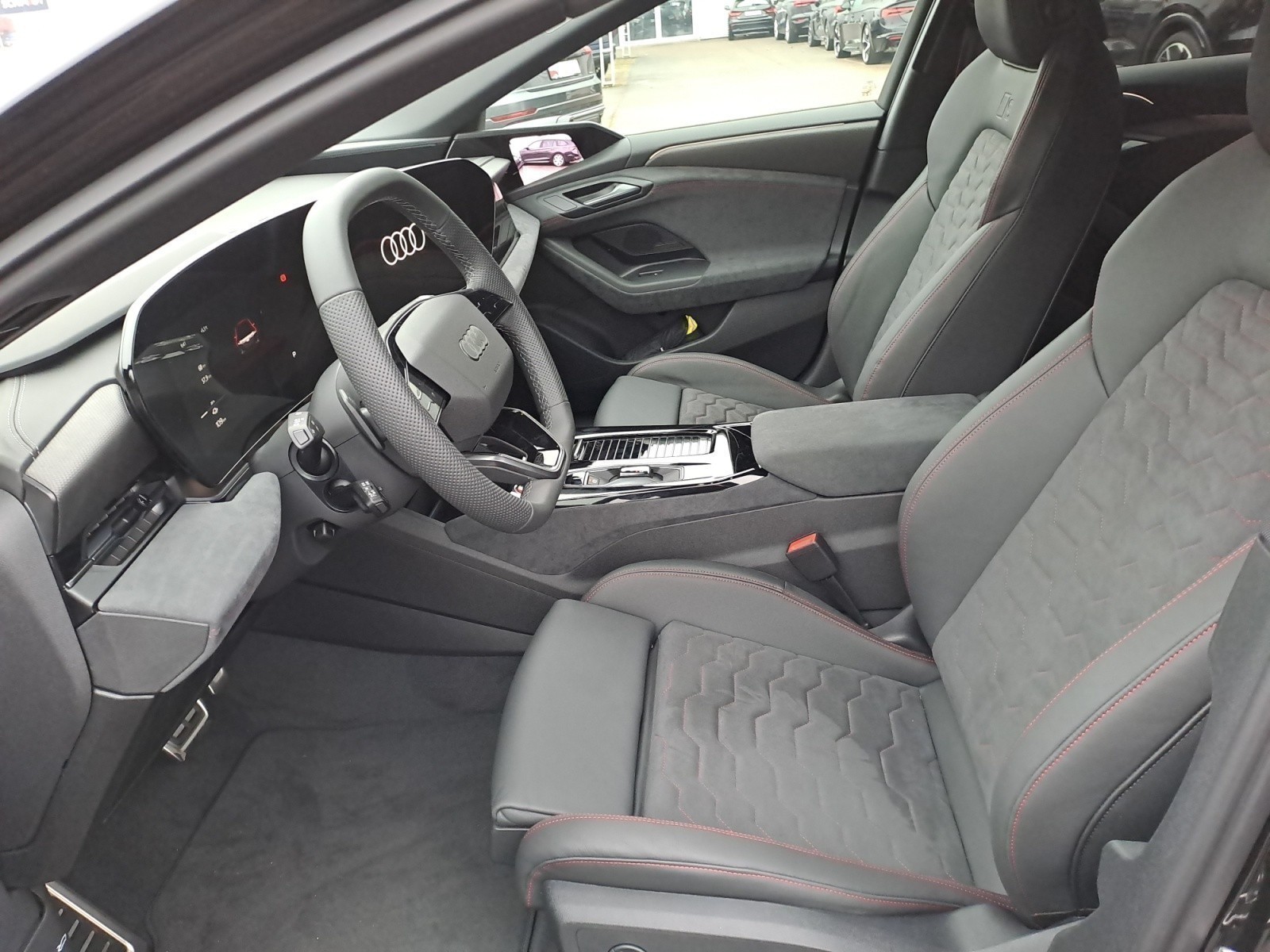 Audi - S6 Avant e-tron