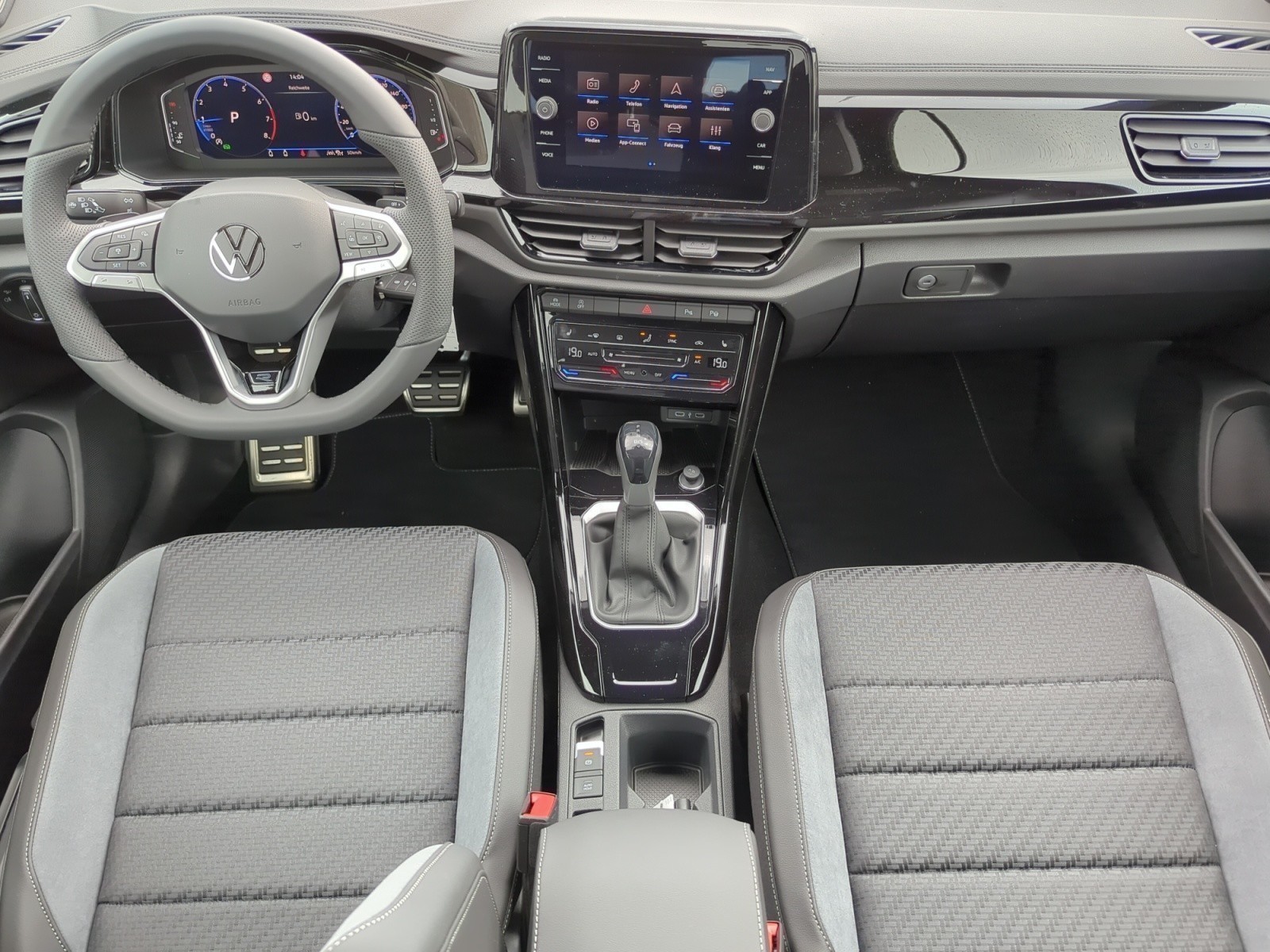 Volkswagen - T-Roc Cabriolet R-Line 1.5 l TSI OPF  7-Gang-Doppelkupplungsgetri ebe DSG