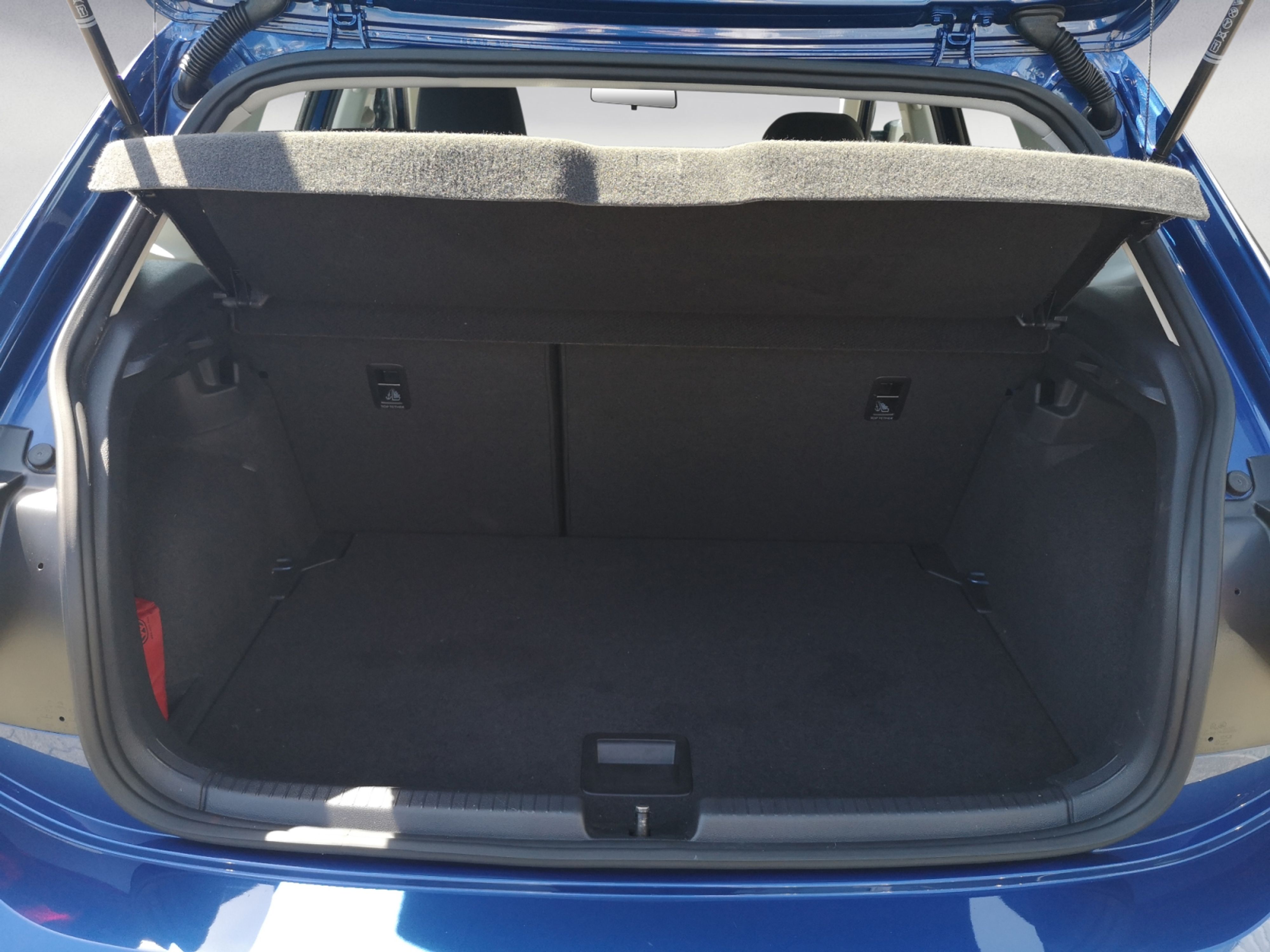 Volkswagen - Polo 1.0 TSI Life DSG