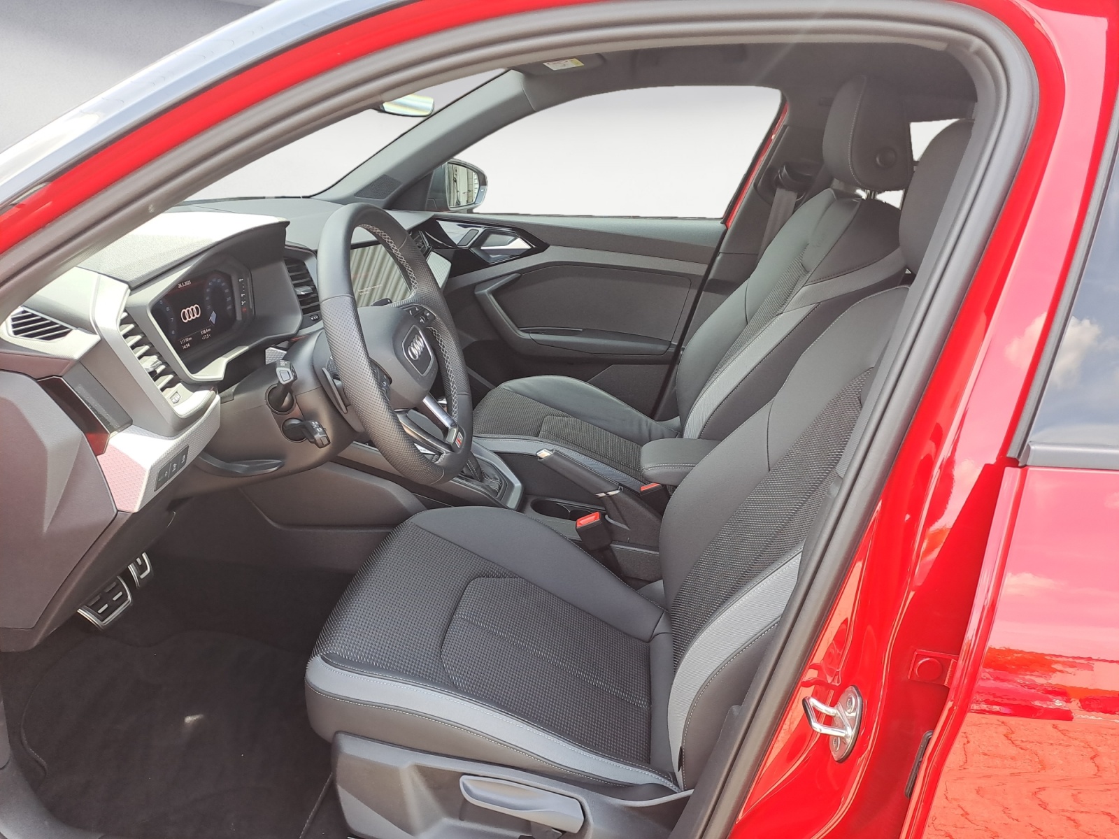 Audi - A1 25 TFSI Sportback S tronic advanced