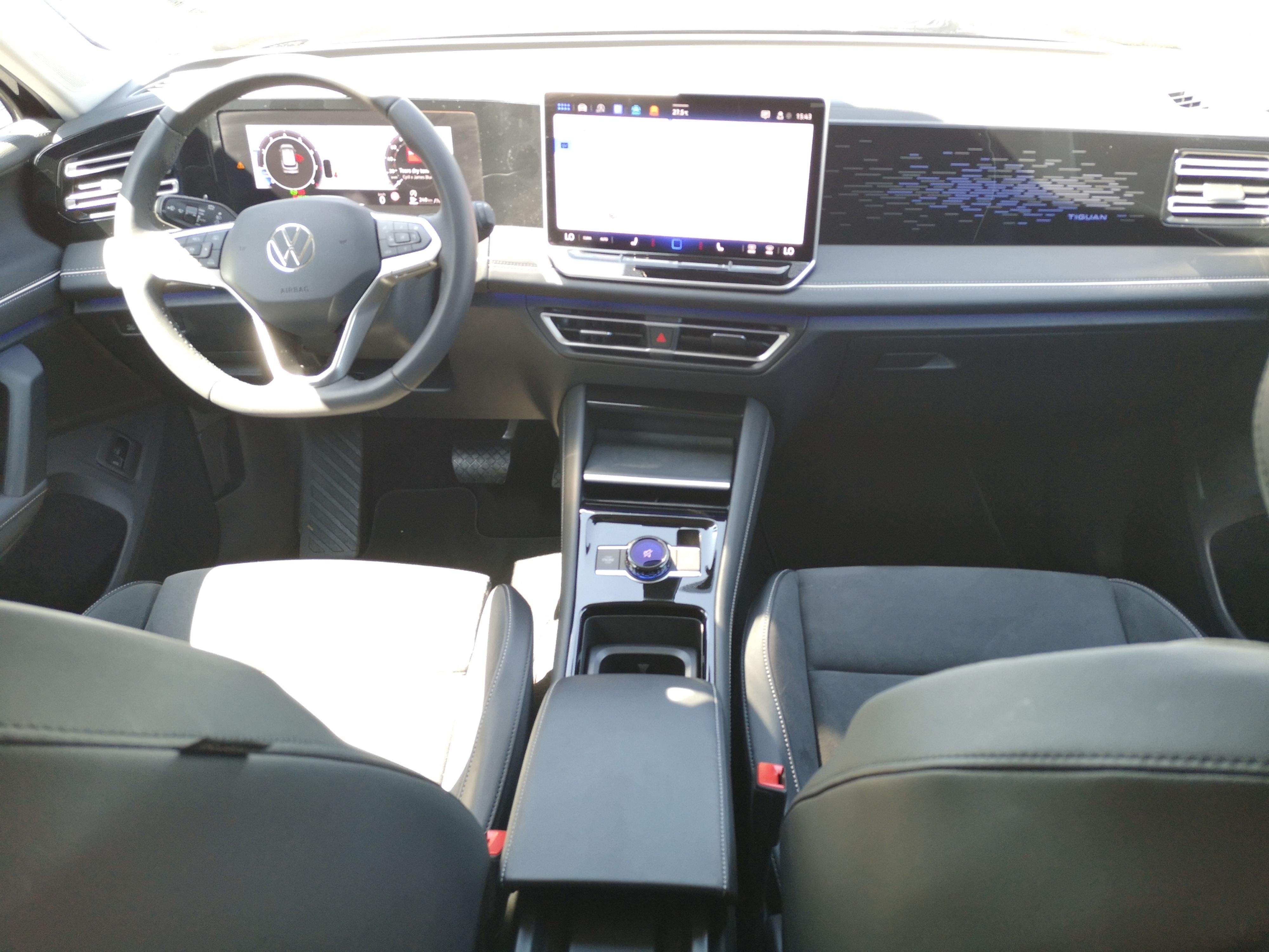 Volkswagen - Tiguan 1.5 eTSI Elegance DSG