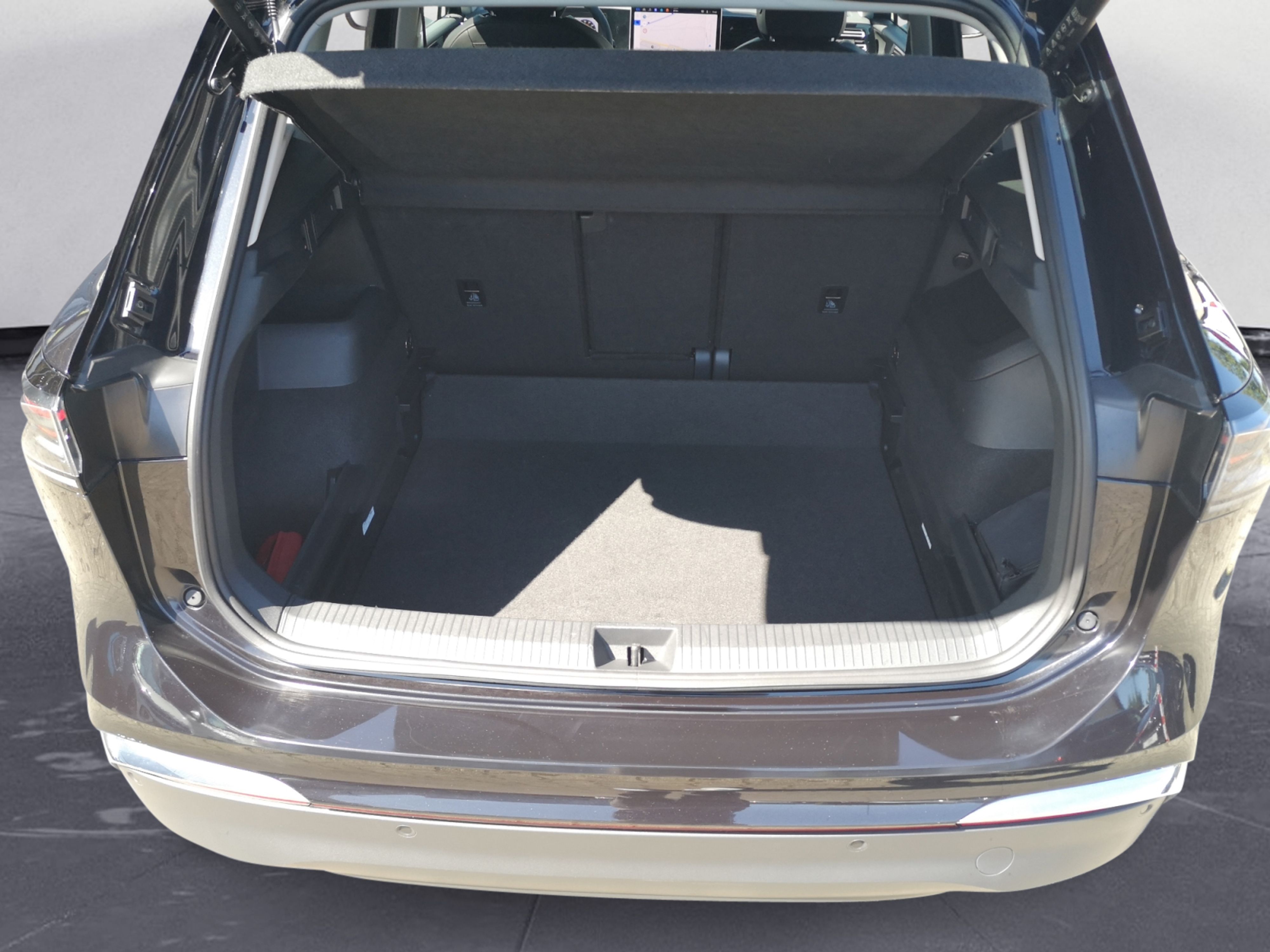 Volkswagen - Tiguan 1.5 eTSI Elegance DSG