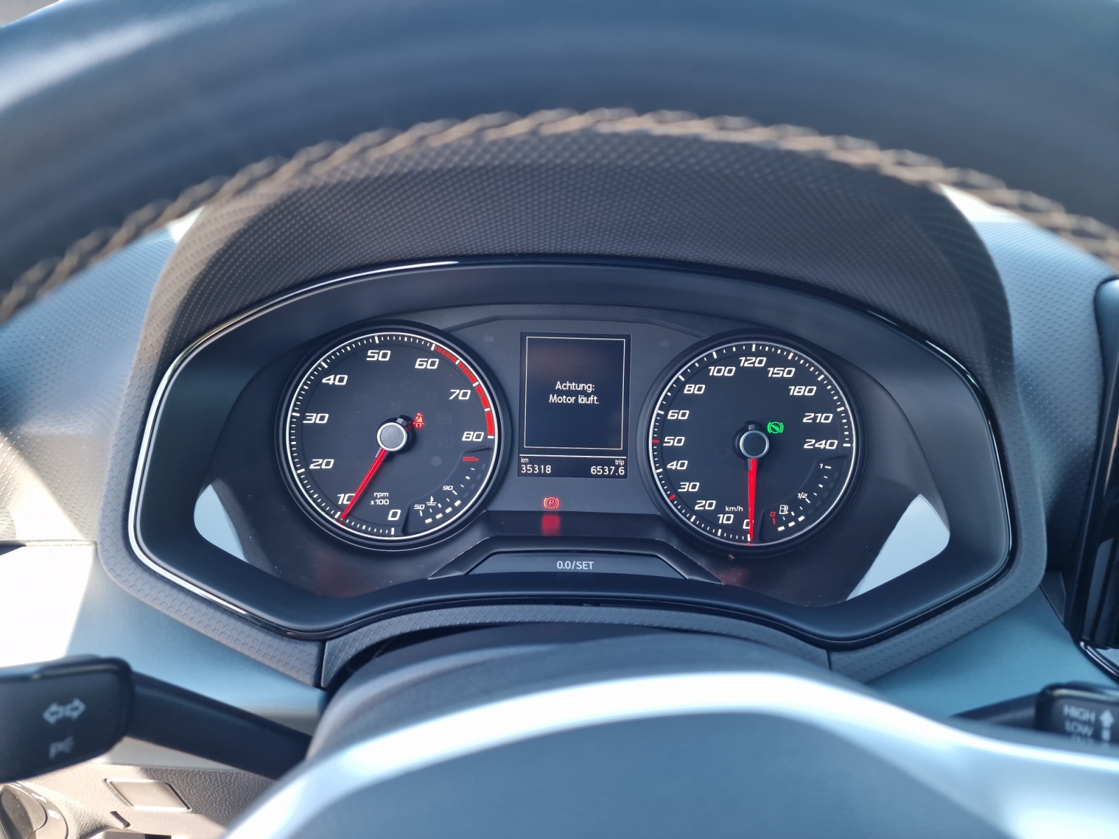 Seat - Arona 1.0 TSI