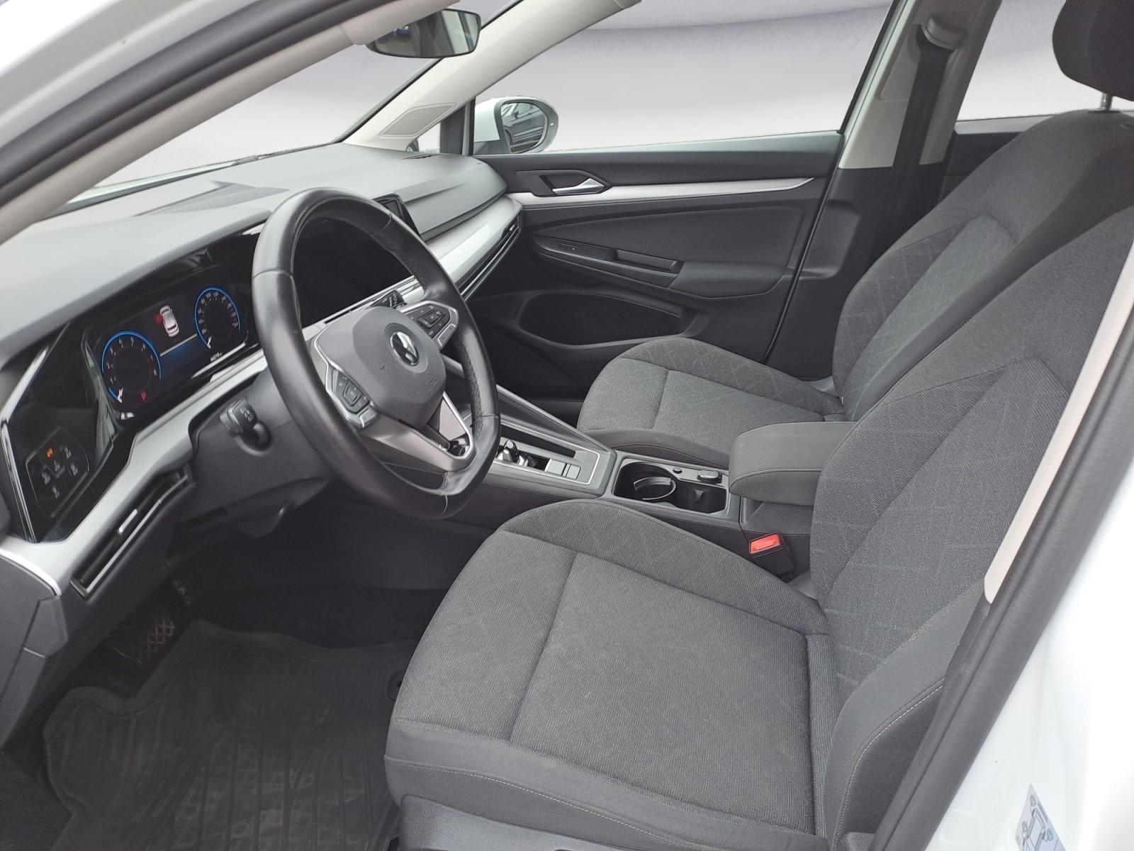 Volkswagen - Golf 1.5 eTSI OPF DSG Life