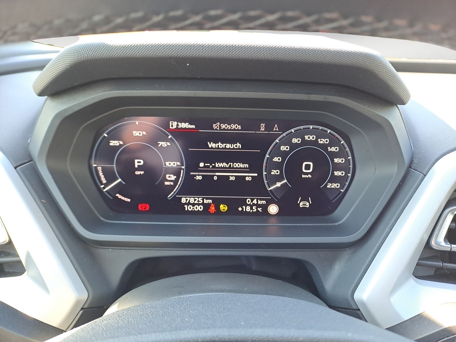 Audi - Q4 40 e-tron advanced
