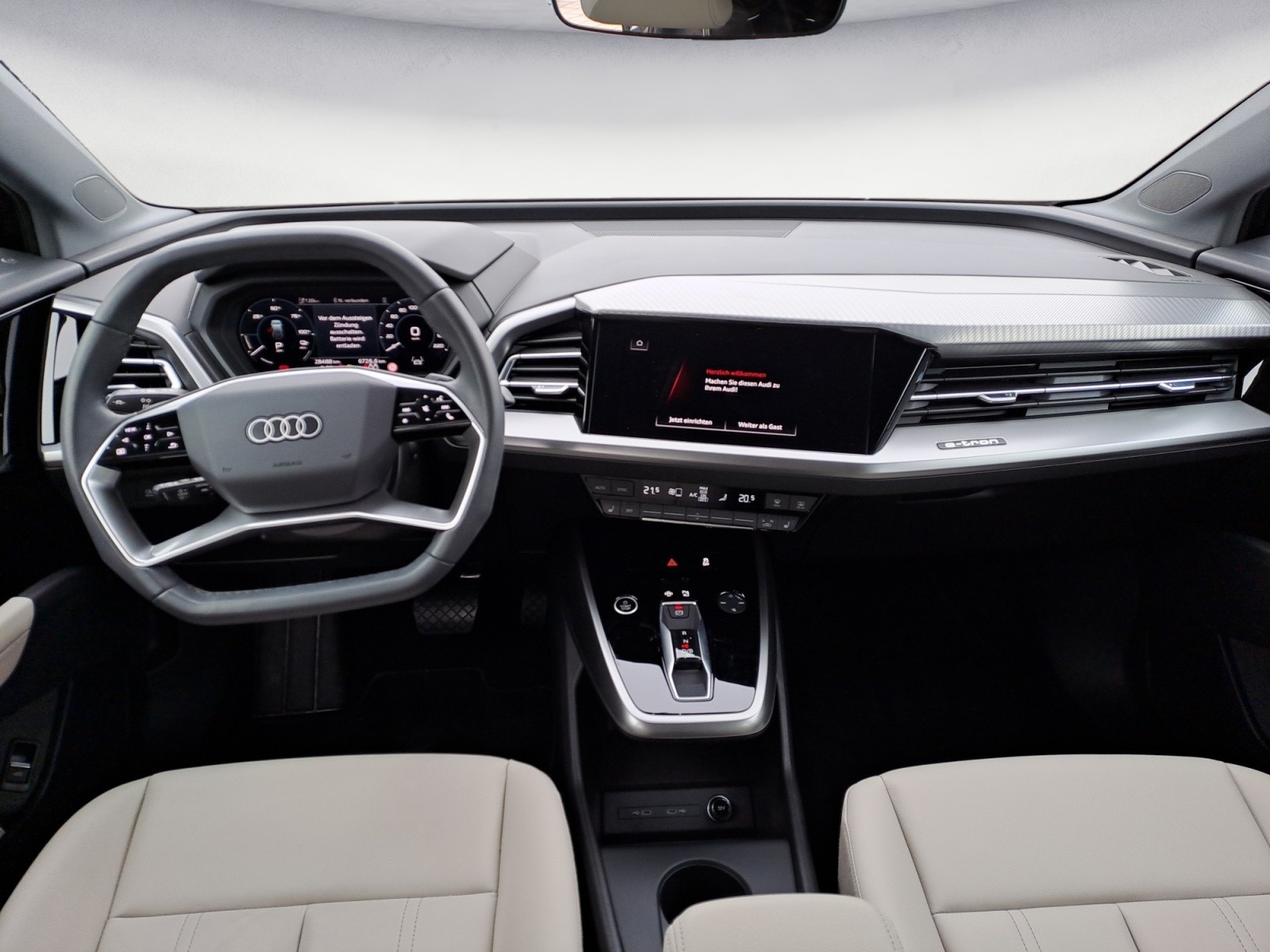 Audi - Q4