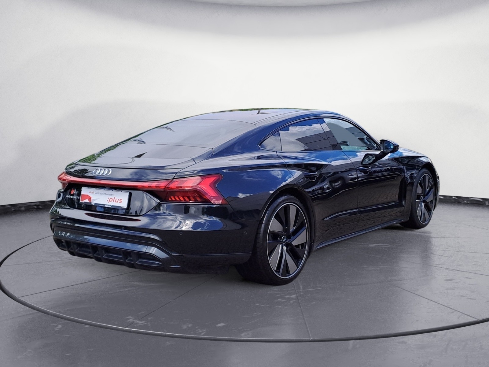 Audi - e-tron GT quattro