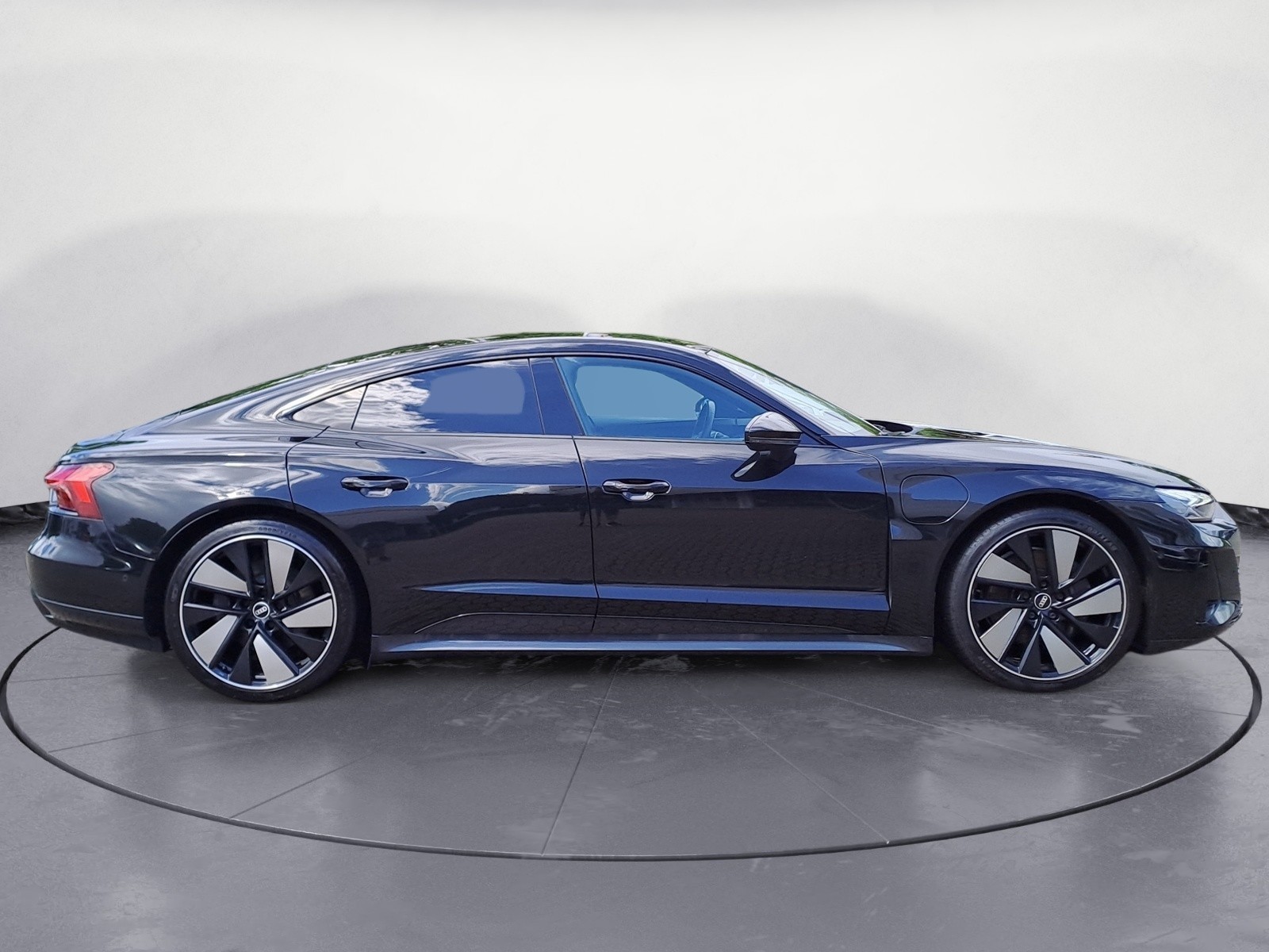 Audi - e-tron GT quattro