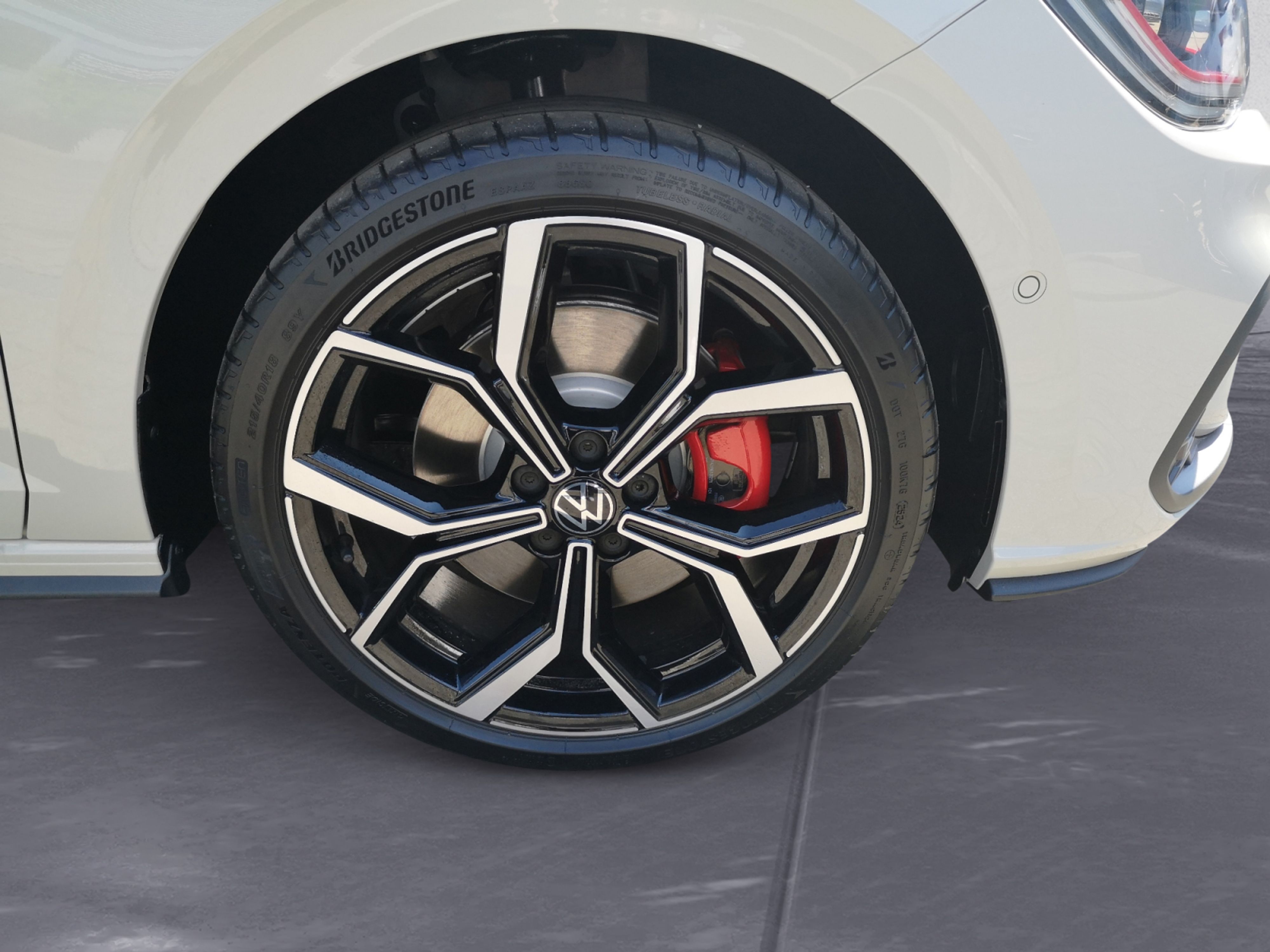 Volkswagen - Polo GTI 2.0 TSI DSG