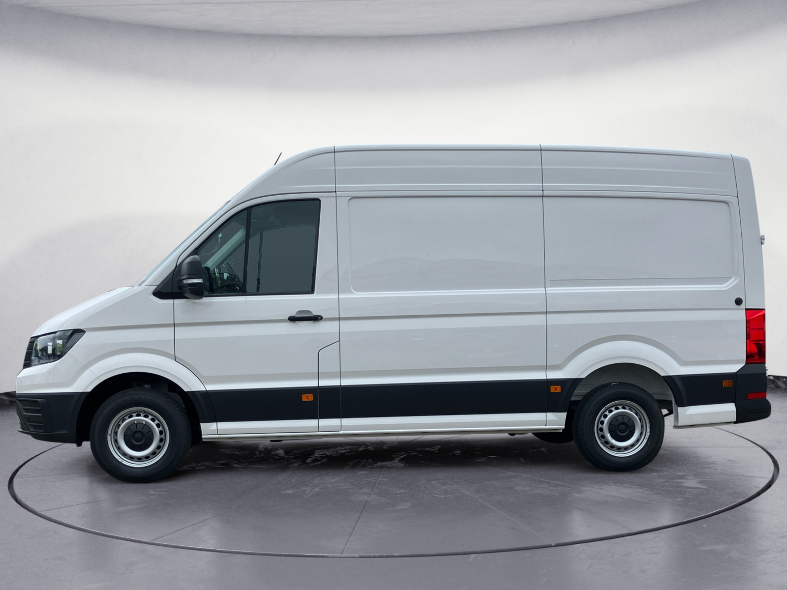 Volkswagen - Crafter 35 Kasten 2,0 l  Frontantr ieb 8-Gang Automatik Radst. 3640 mm