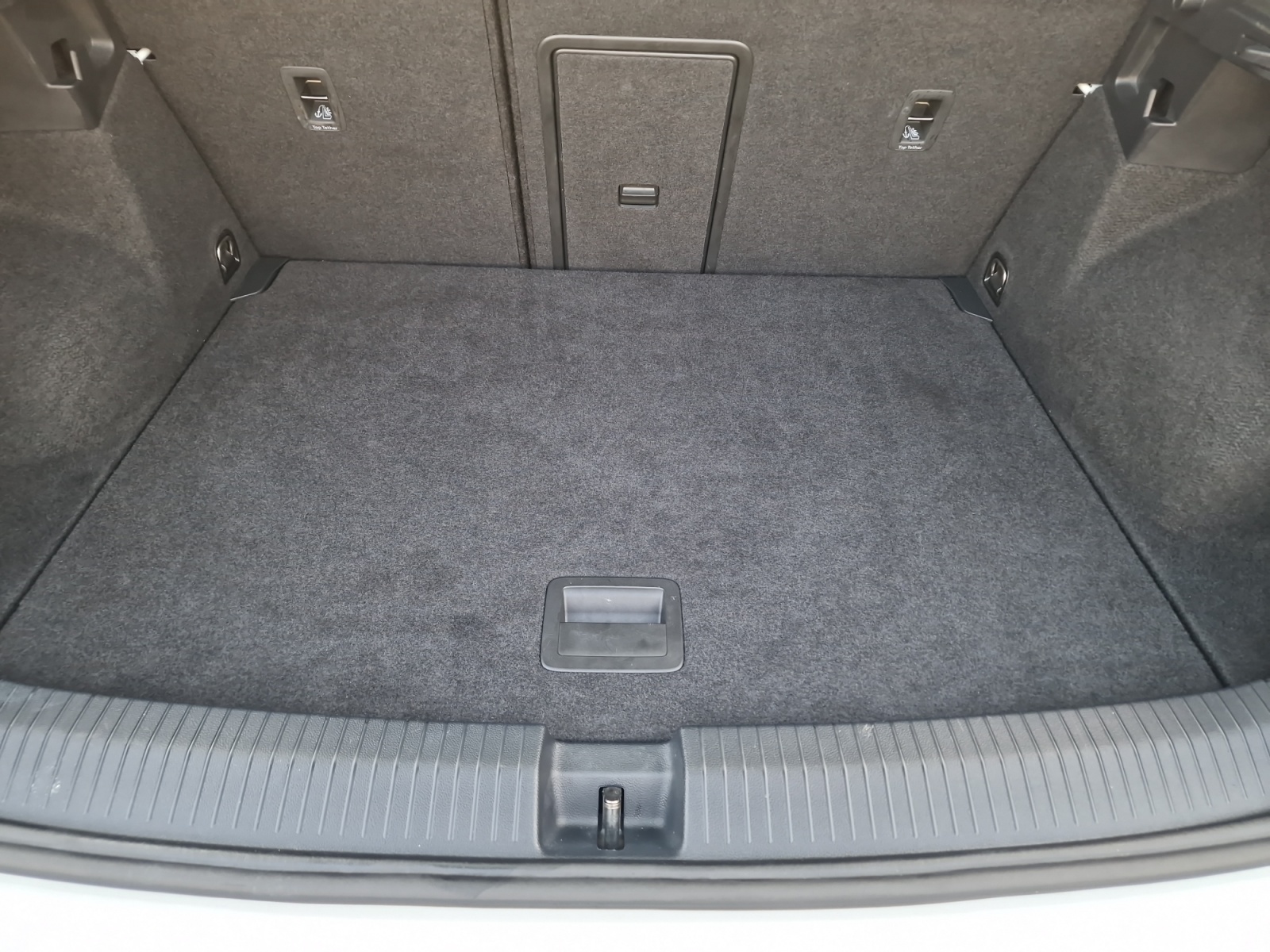Volkswagen - T-Roc 2.0 TSI 4MOTION DSG R