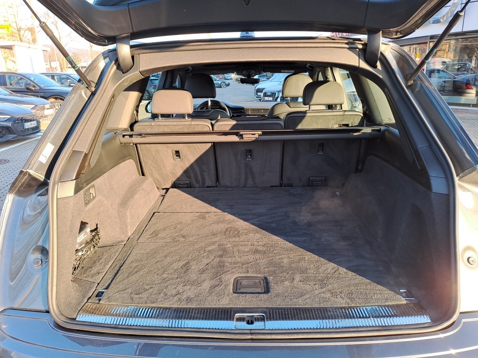 Audi - SQ7 3.0 TDI quattto tiptronic