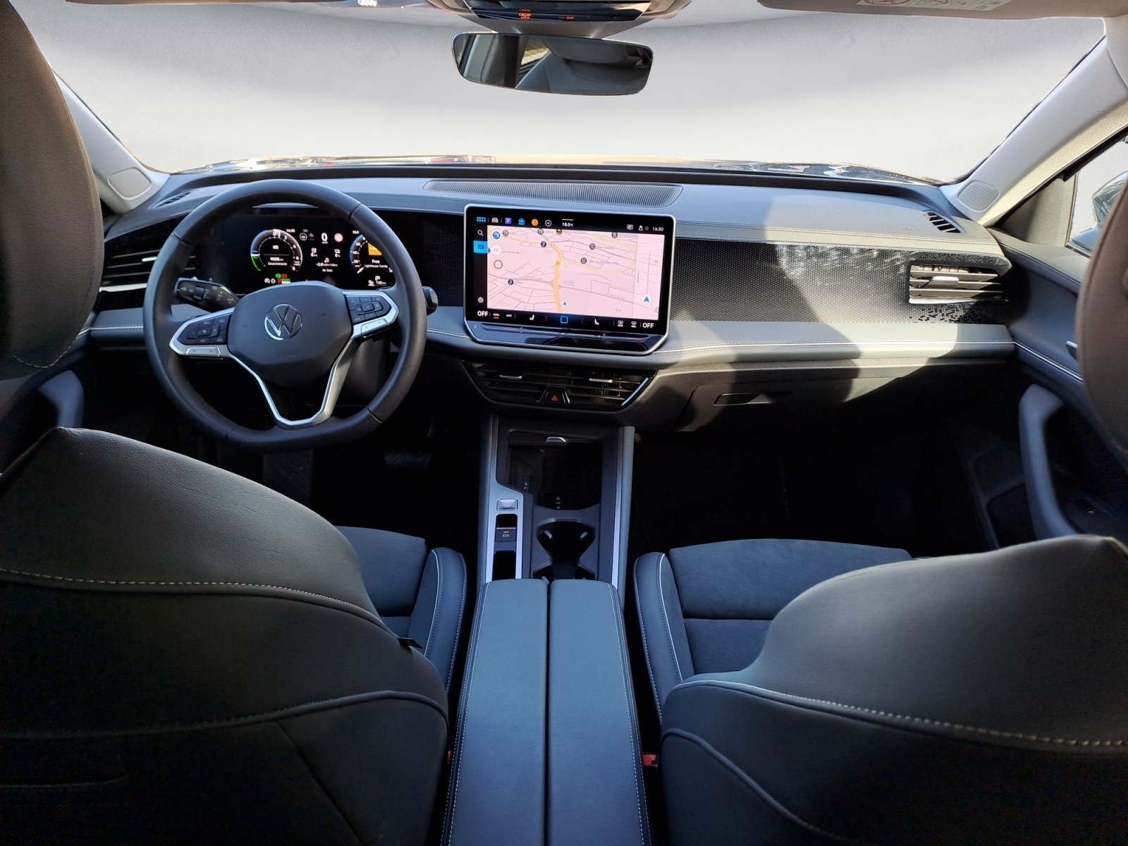 Volkswagen - Passat Variant 1.5 e-Hybrid OPF DSG Business