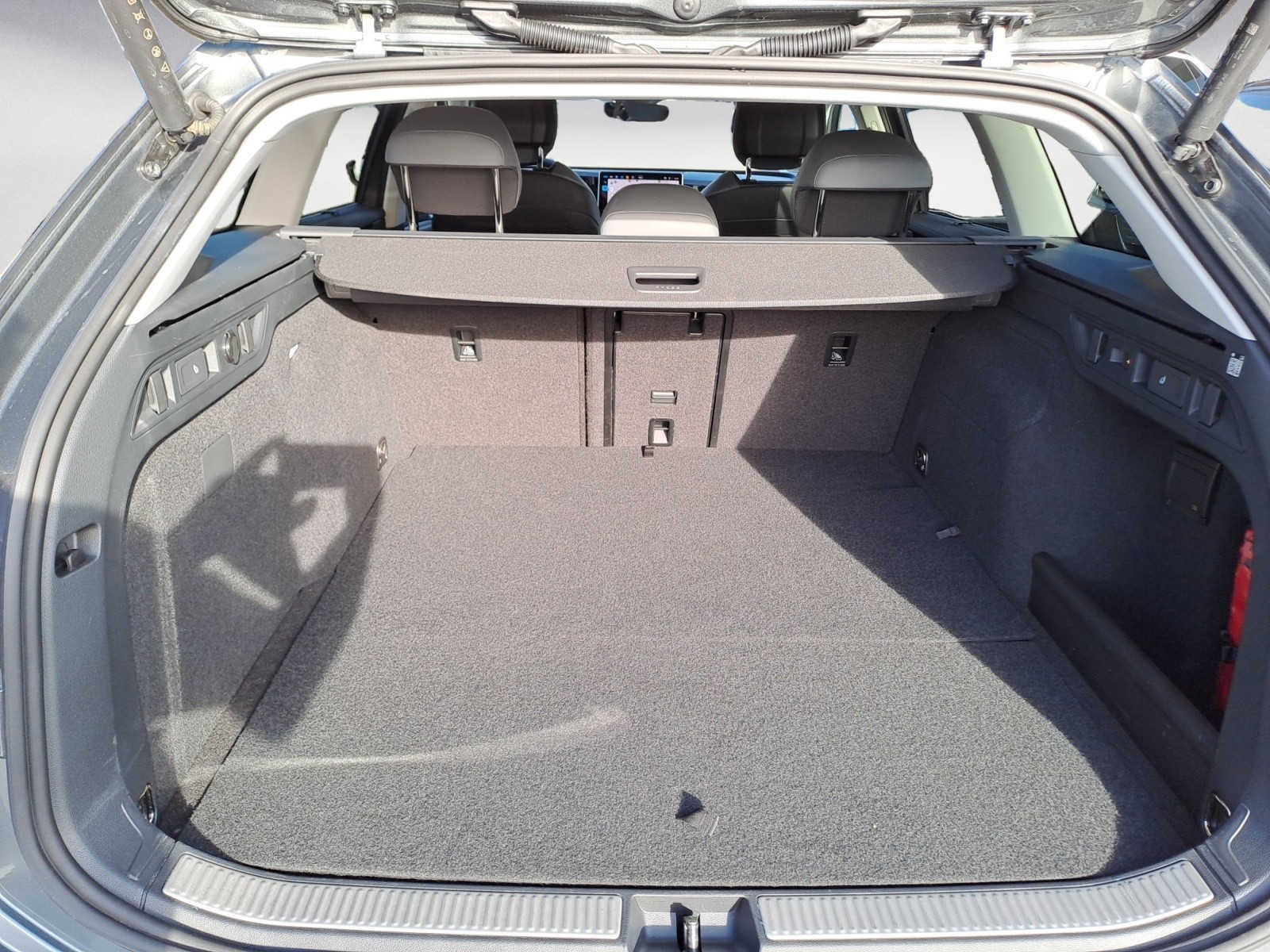 Volkswagen - Passat Variant 1.5 e-Hybrid OPF DSG Business