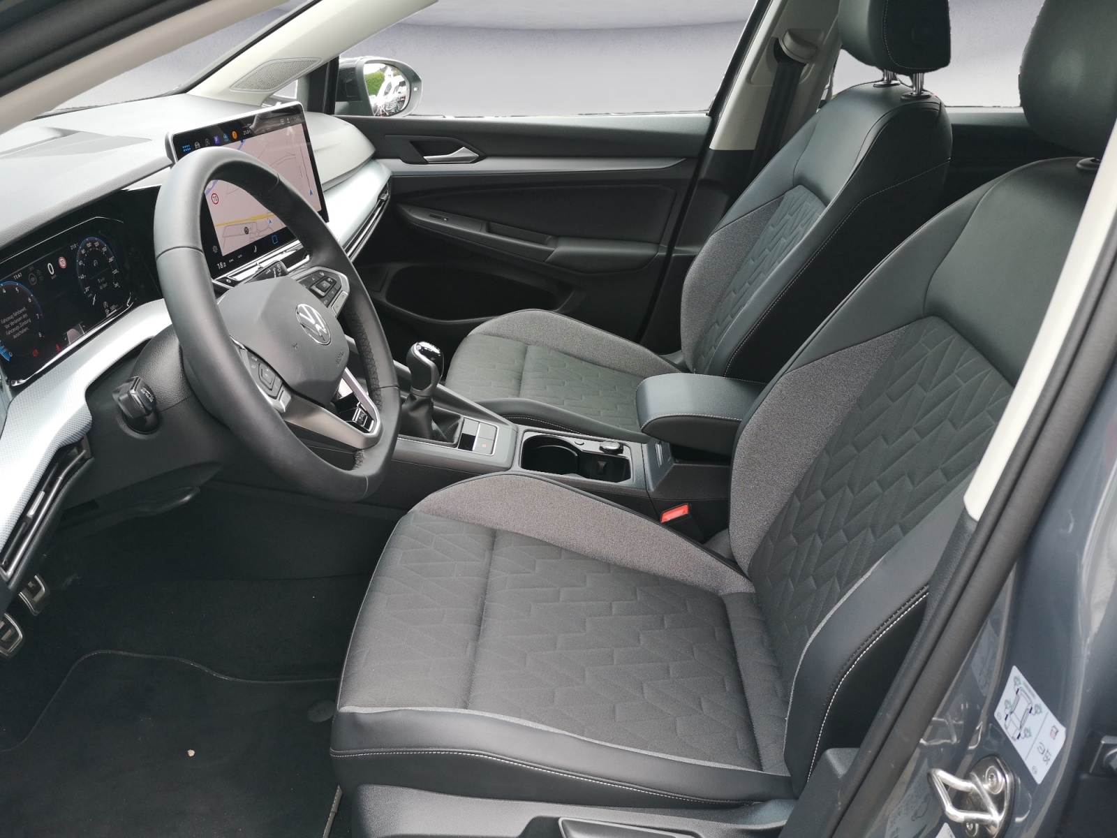 Volkswagen - Golf 1.5 TSI Life