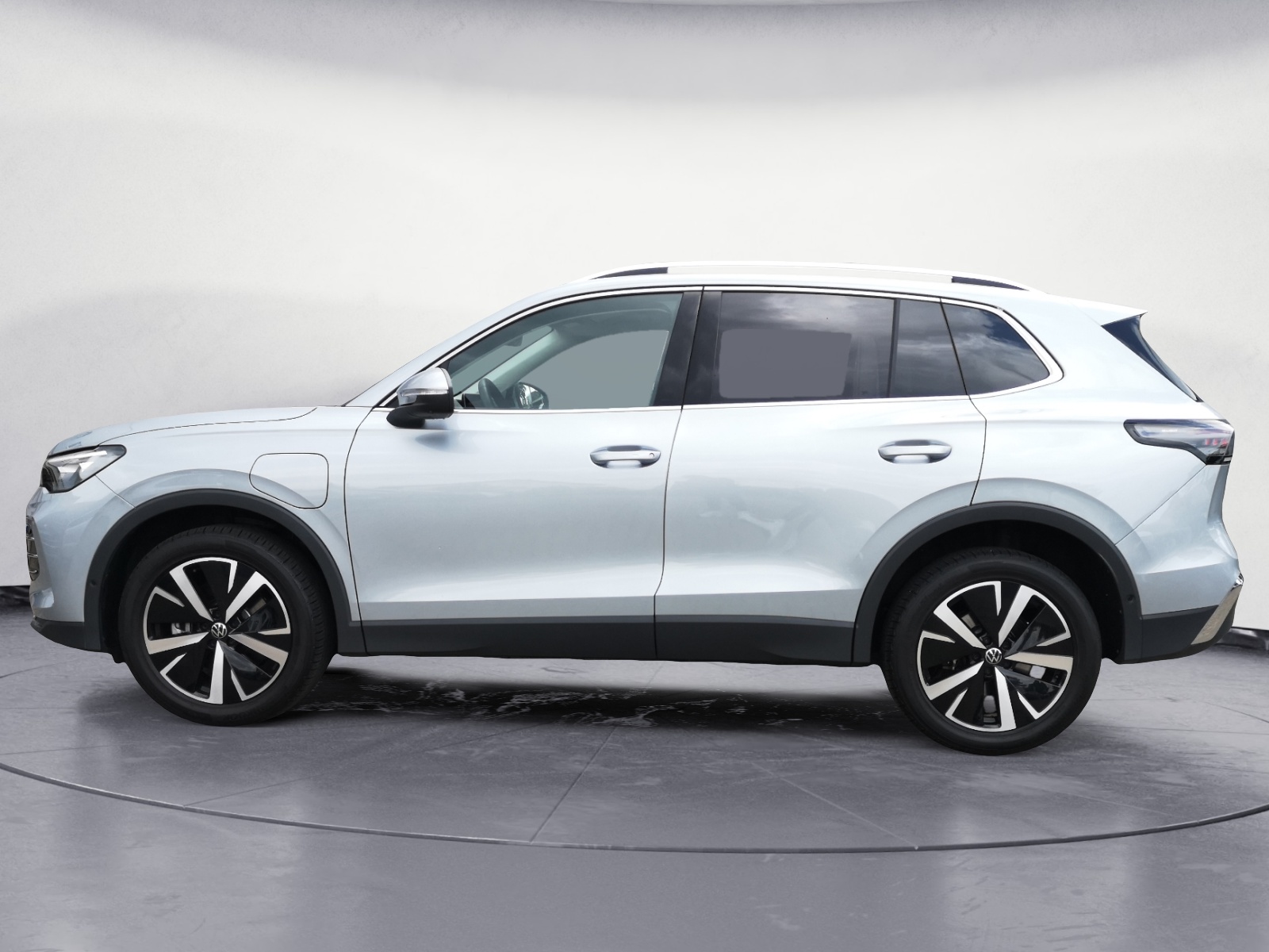 Volkswagen - Tiguan 1.5 eHybrid DSG Elegance