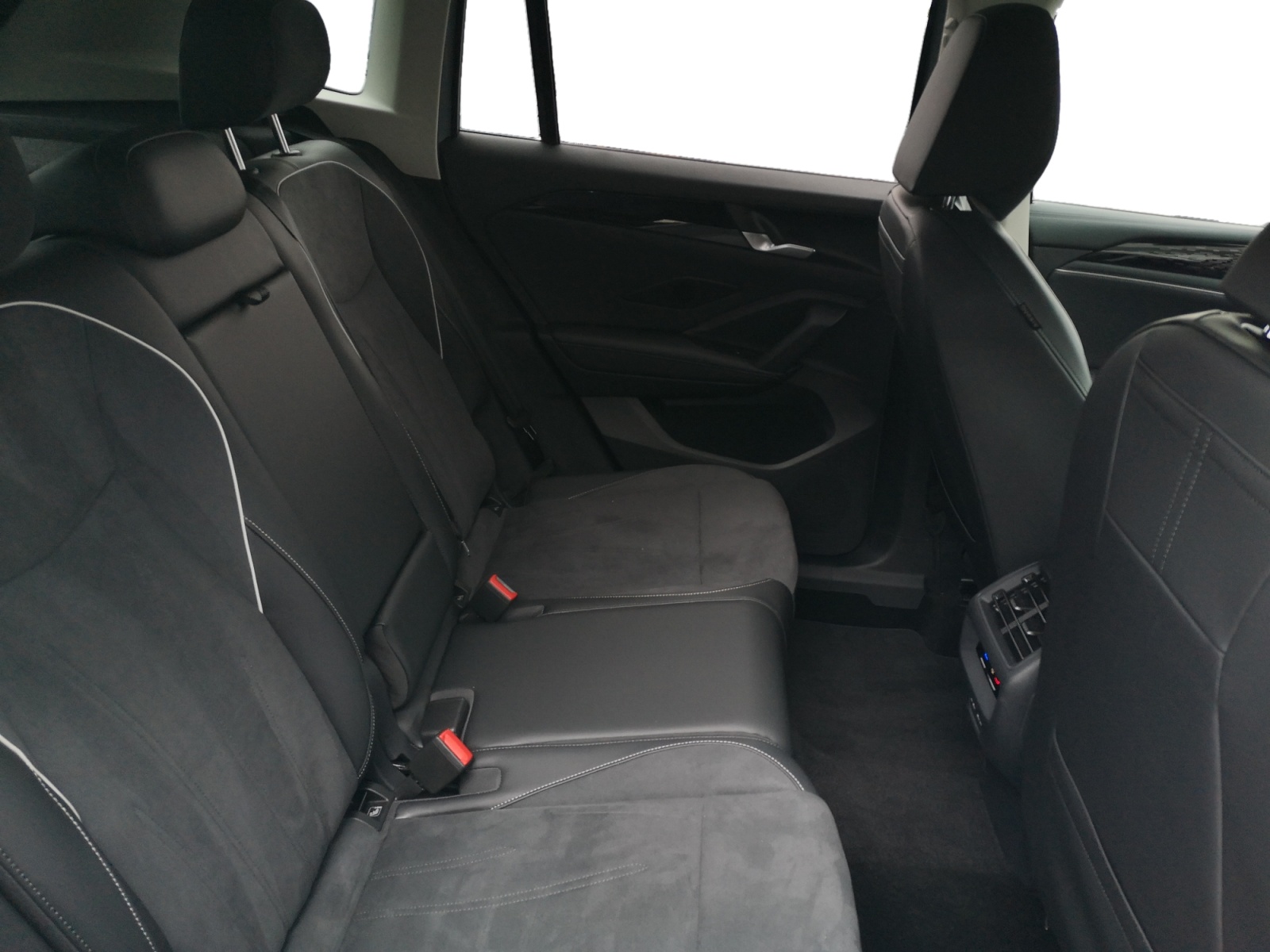 Volkswagen - Tiguan 1.5 eHybrid DSG Elegance