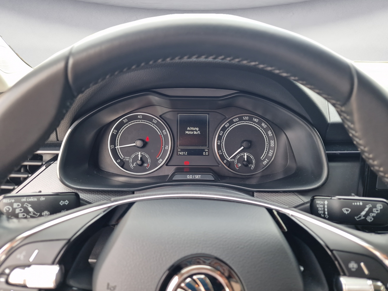 Skoda - Kamiq Ambition 1,0 TSI 6-Gang