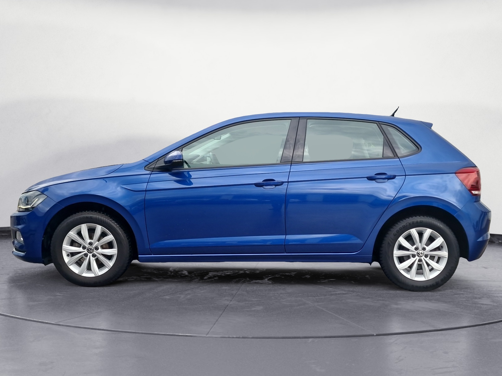 Volkswagen - Polo