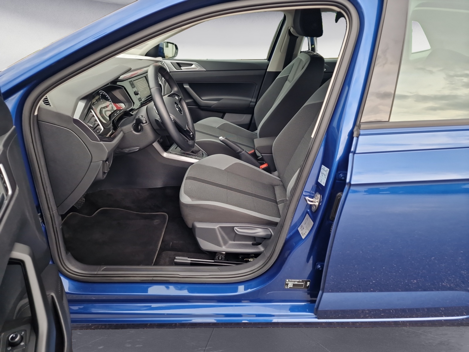 Volkswagen - Polo