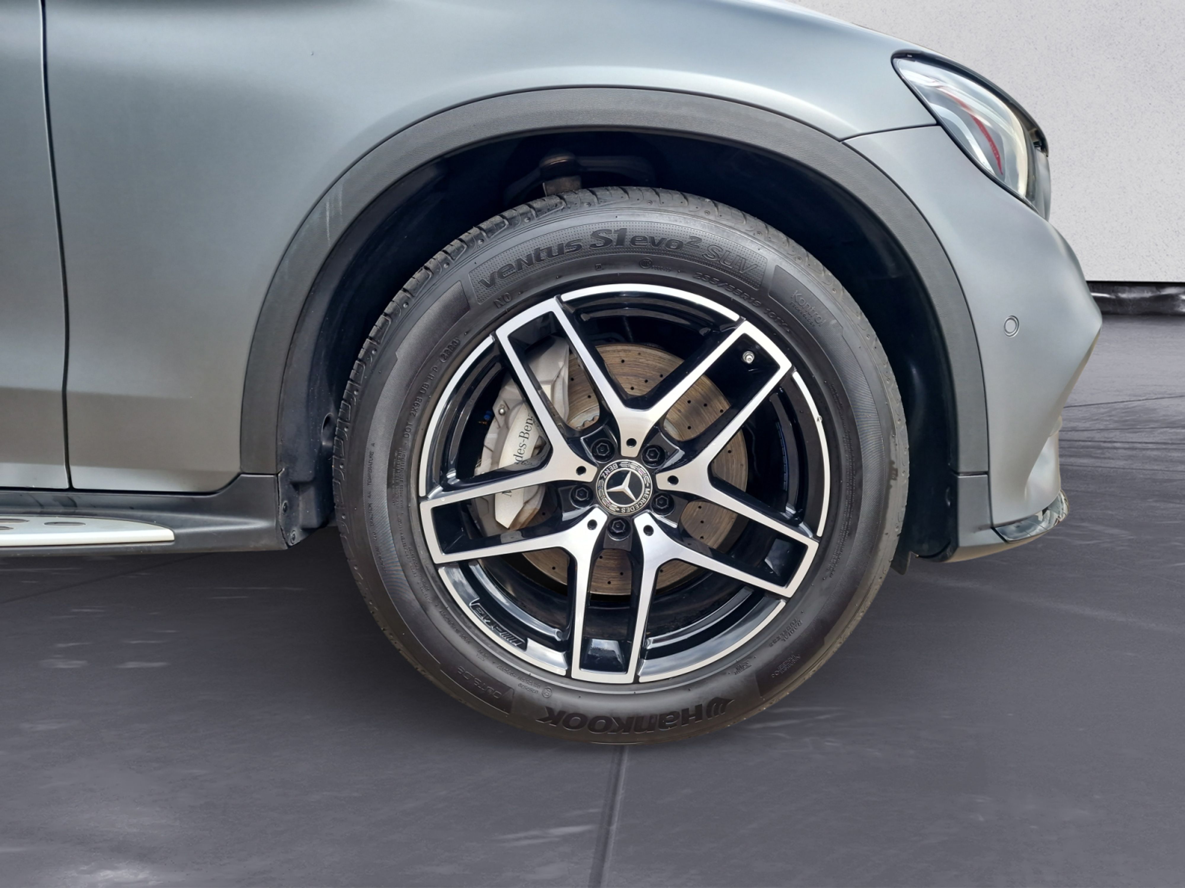 Mercedes-Benz - GLC 300 COUPE Leder AMG Optik