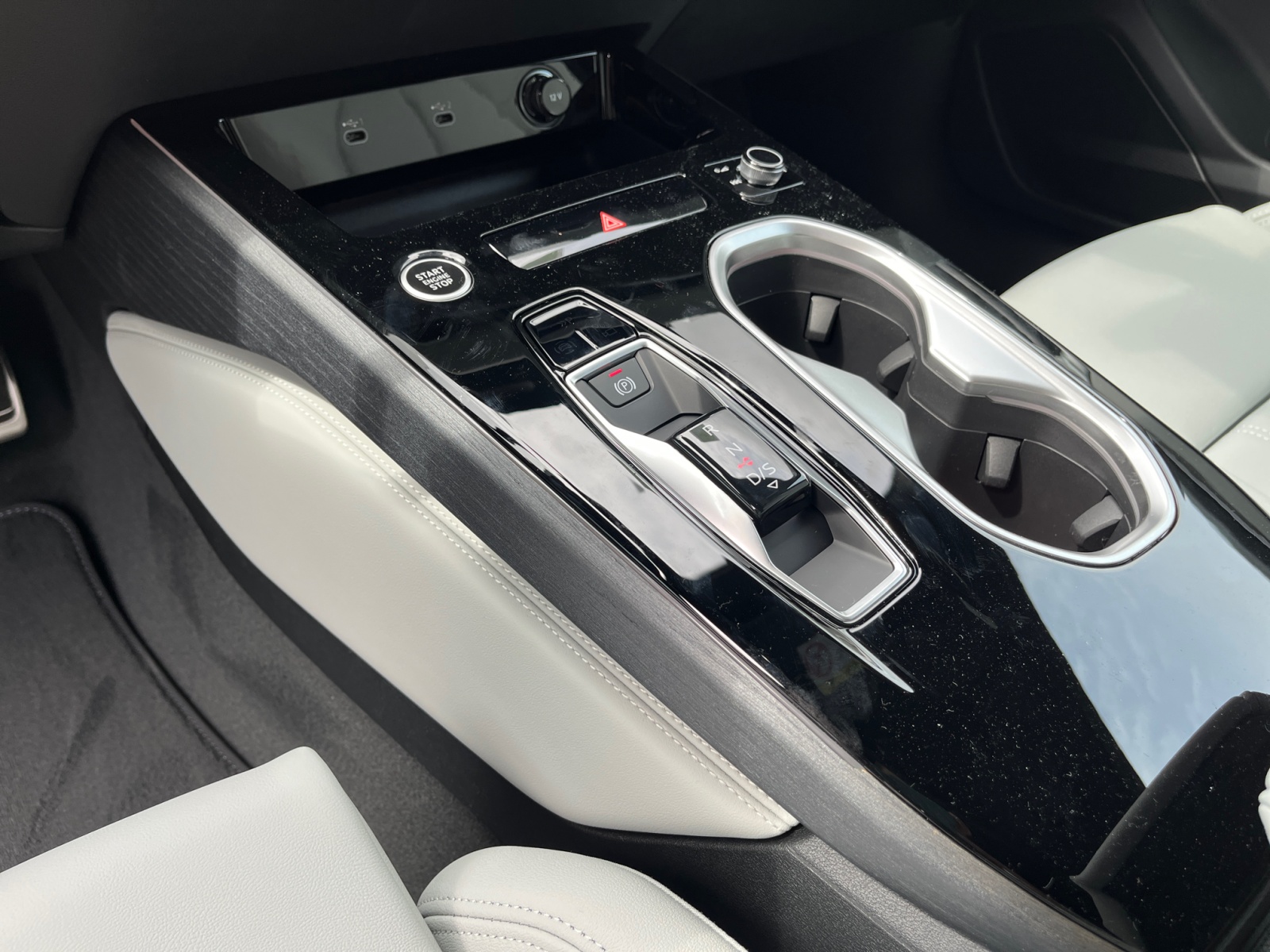 Audi - A6 Avant