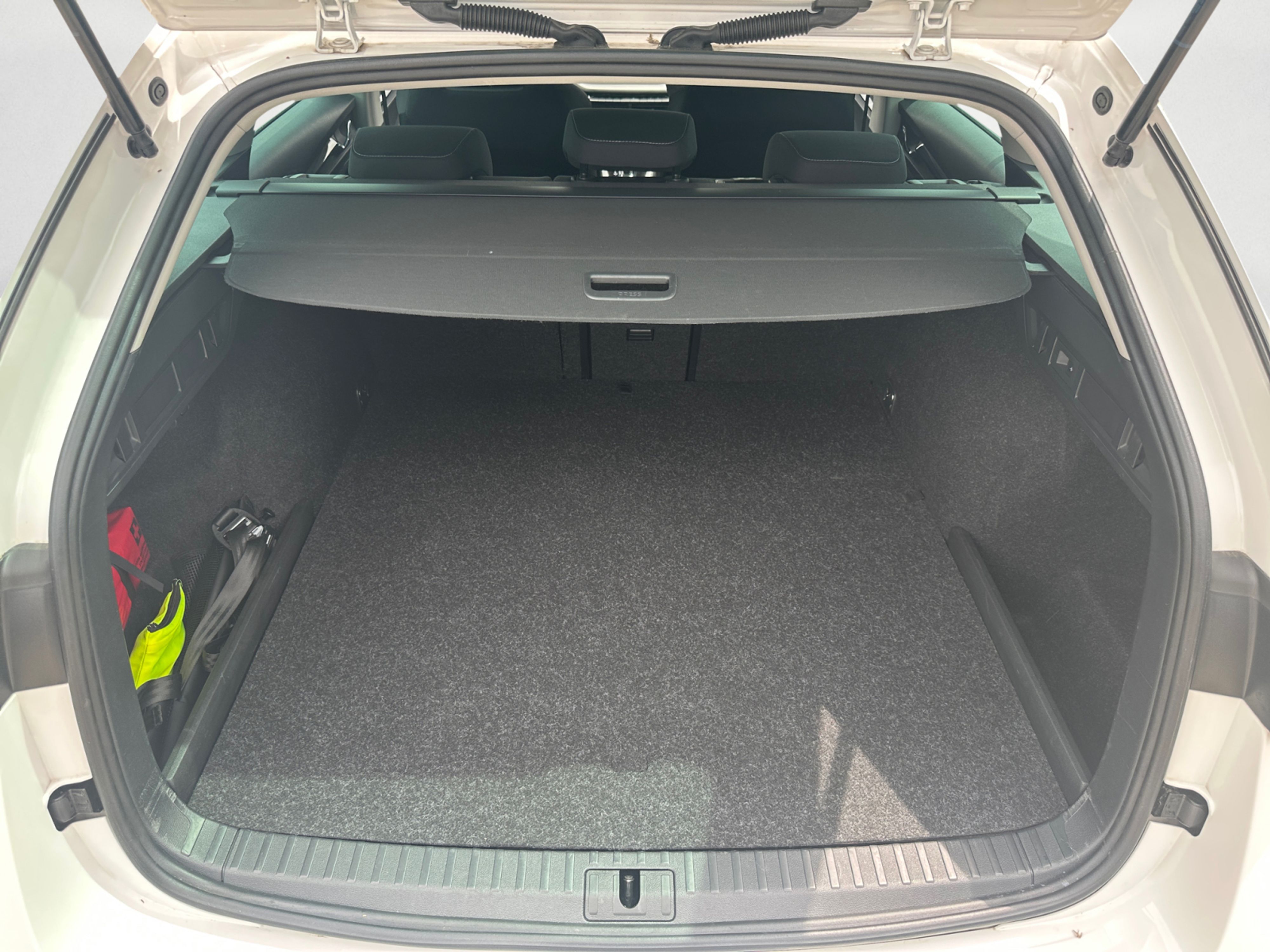 Skoda - Octavia Combi 1.5 TSI e-TEC DSG Ambition