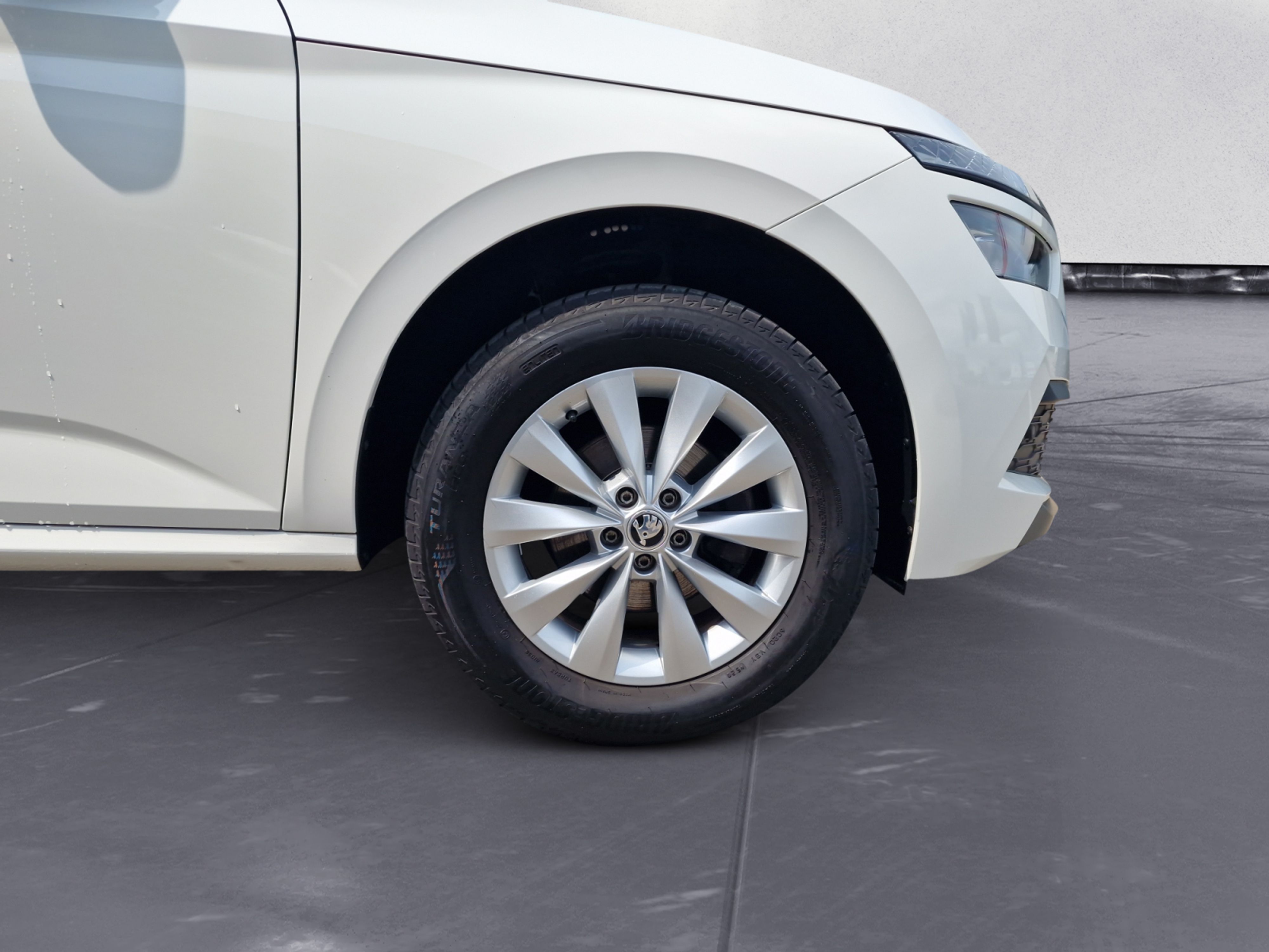 Skoda - Kamiq Ambition 1,0 TSI 6-Gang