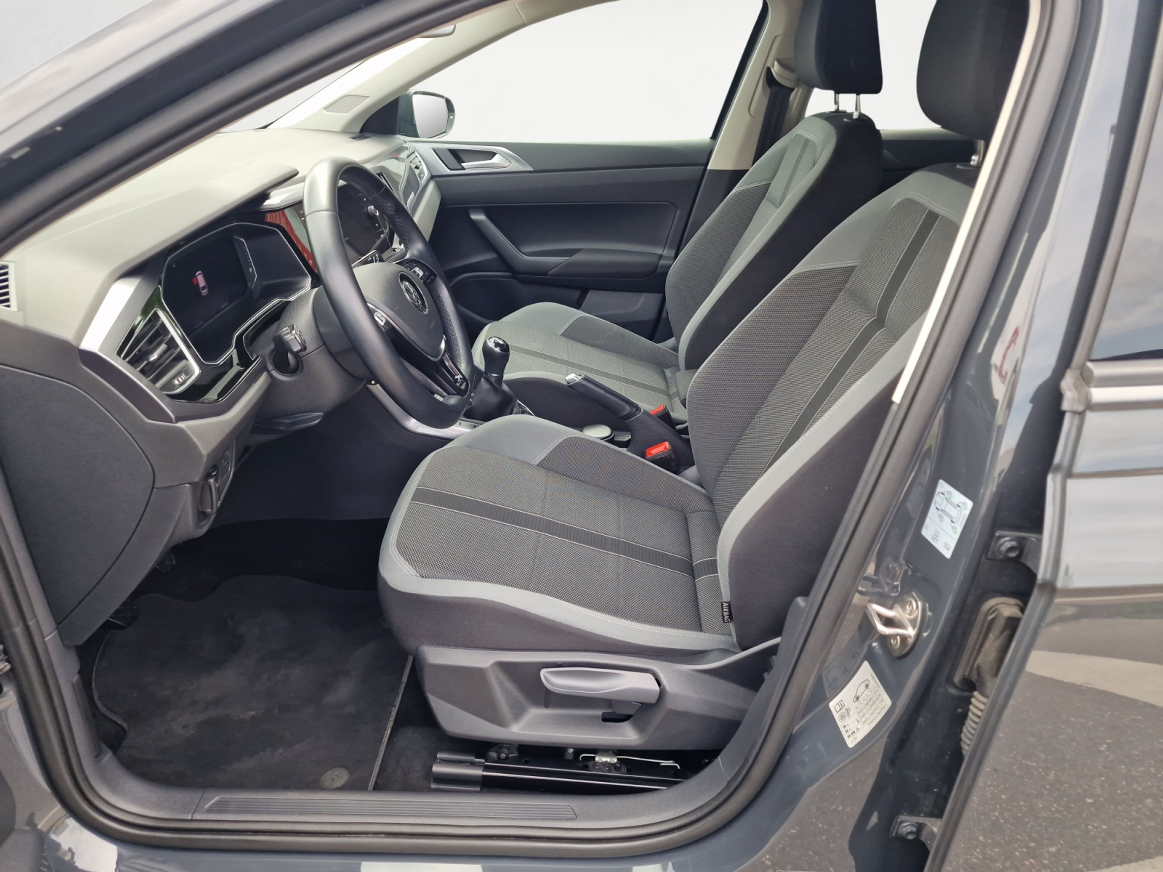 Volkswagen - Polo 1.0 TSI OPF Highline