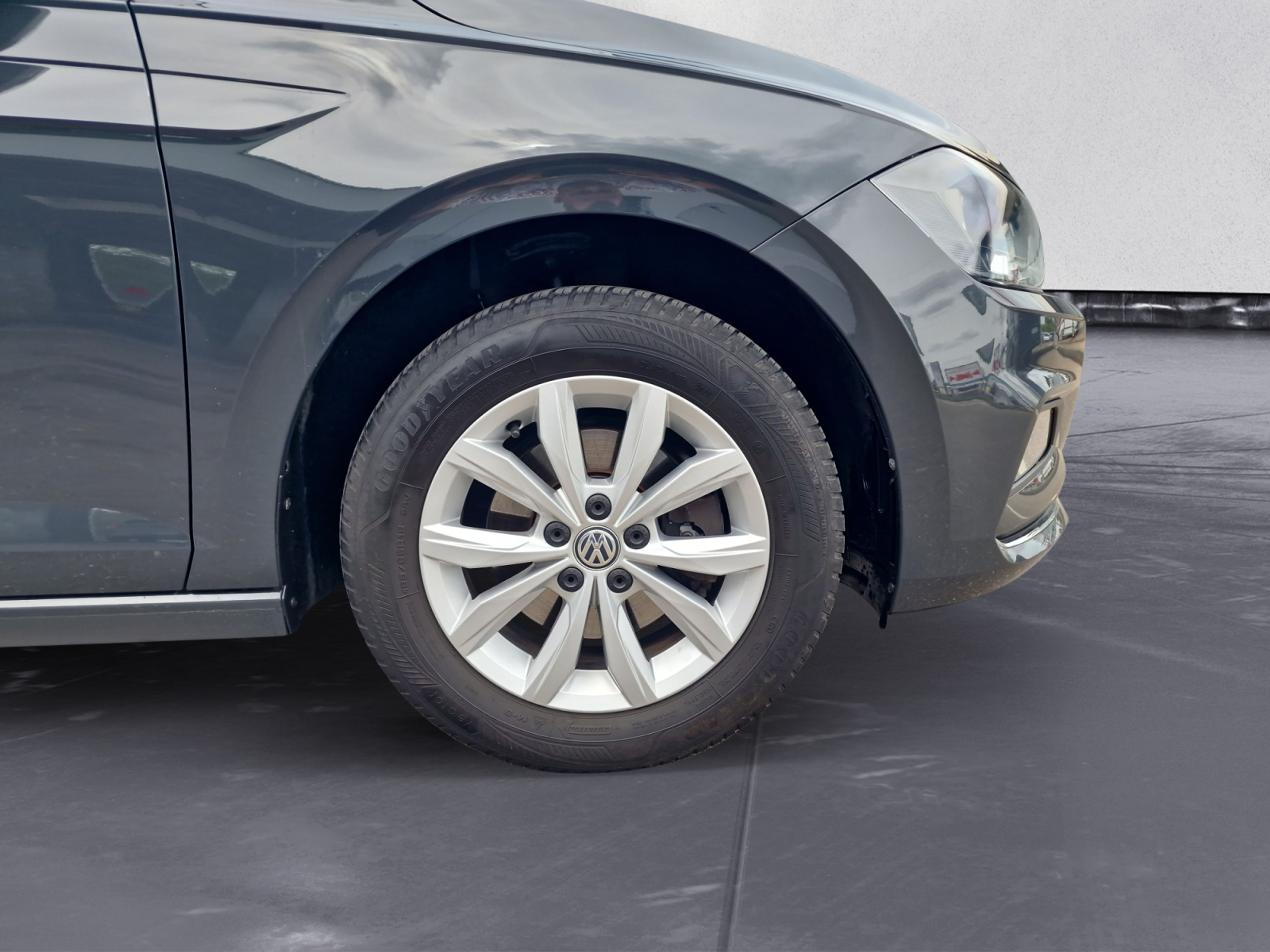 Volkswagen - Polo 1.0 TSI OPF Highline