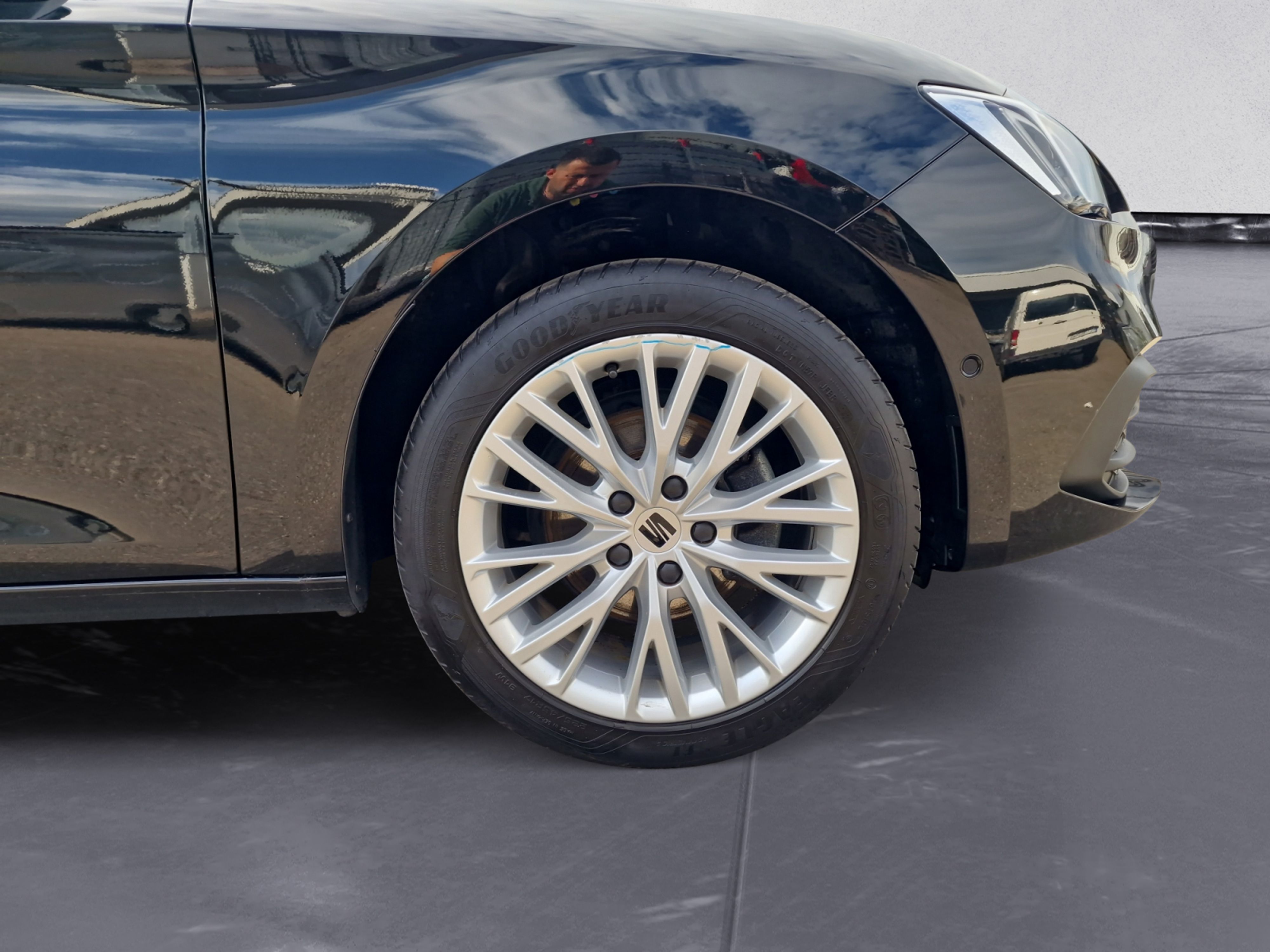 Seat - Leon Sportstourer 1.5 eTSI ACT OPF DSG Xcellence