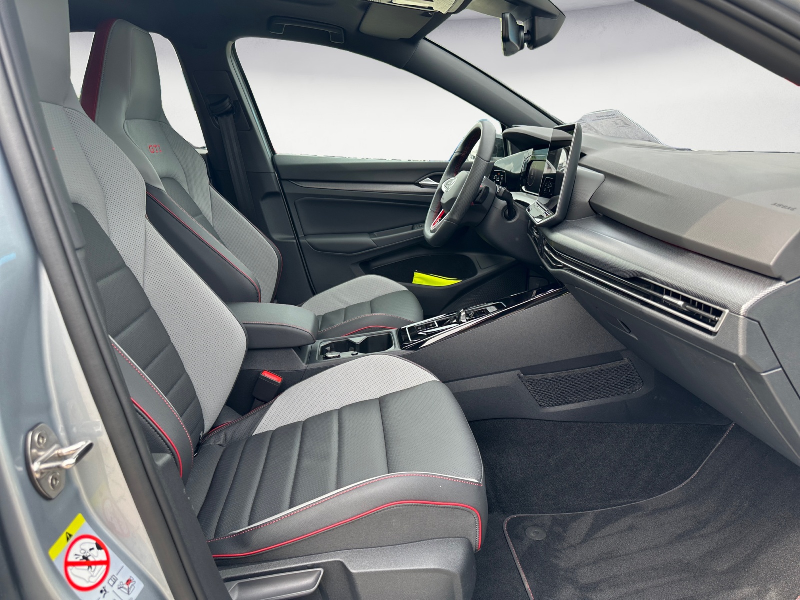 Volkswagen - Golf GTI